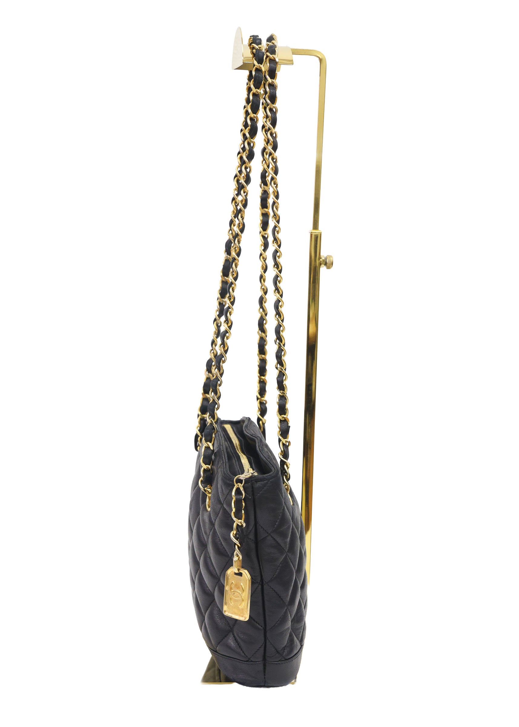Preloved CHANEL Matelasse Lambskin Chain Shoulder Bag Black Gold Hardware | Luxe Again Maison