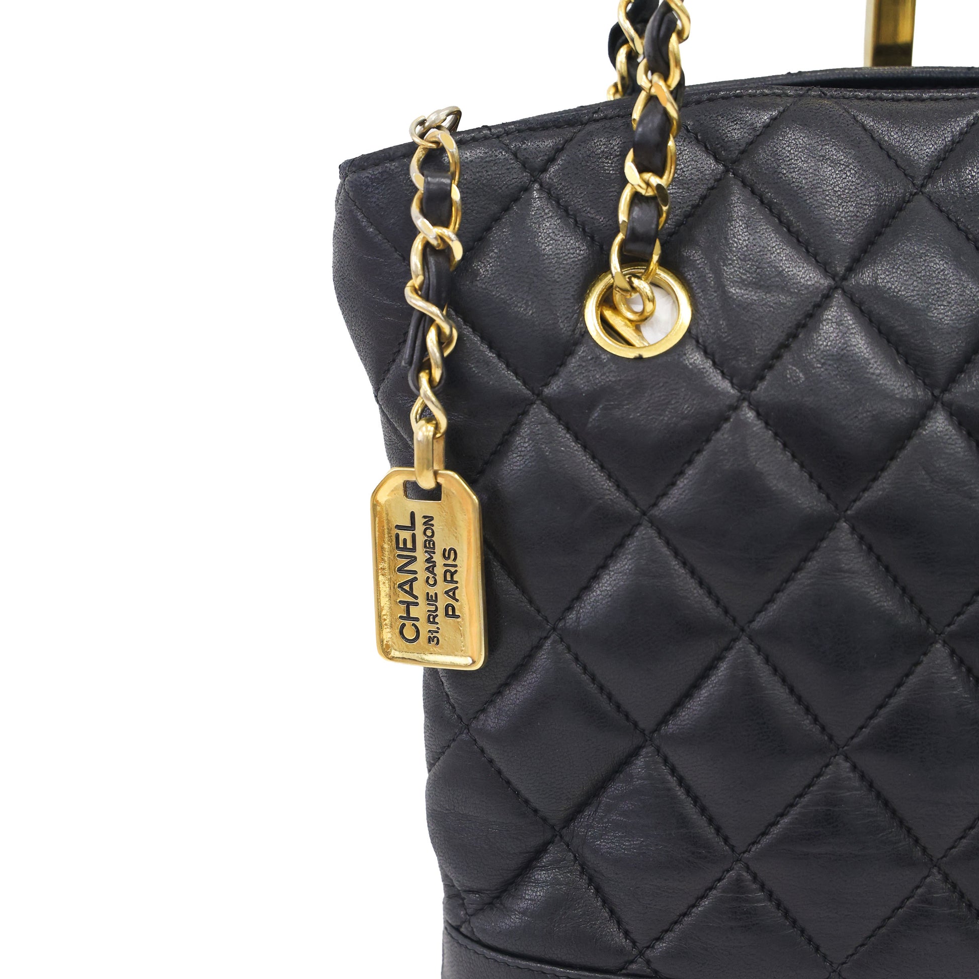 Preloved CHANEL Matelasse Lambskin Chain Shoulder Bag Black Gold Hardware | Luxe Again Maison