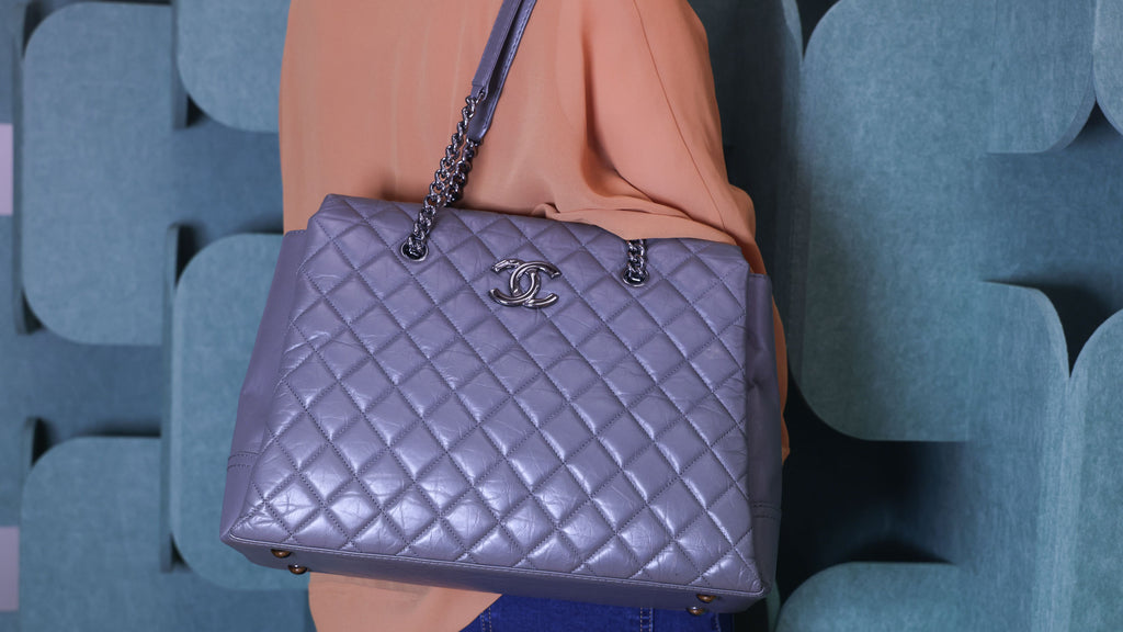 Preloved CHANEL Matelasse Vintage Calf Chain Tote Grey Silver Hardware | Luxe Again Maison