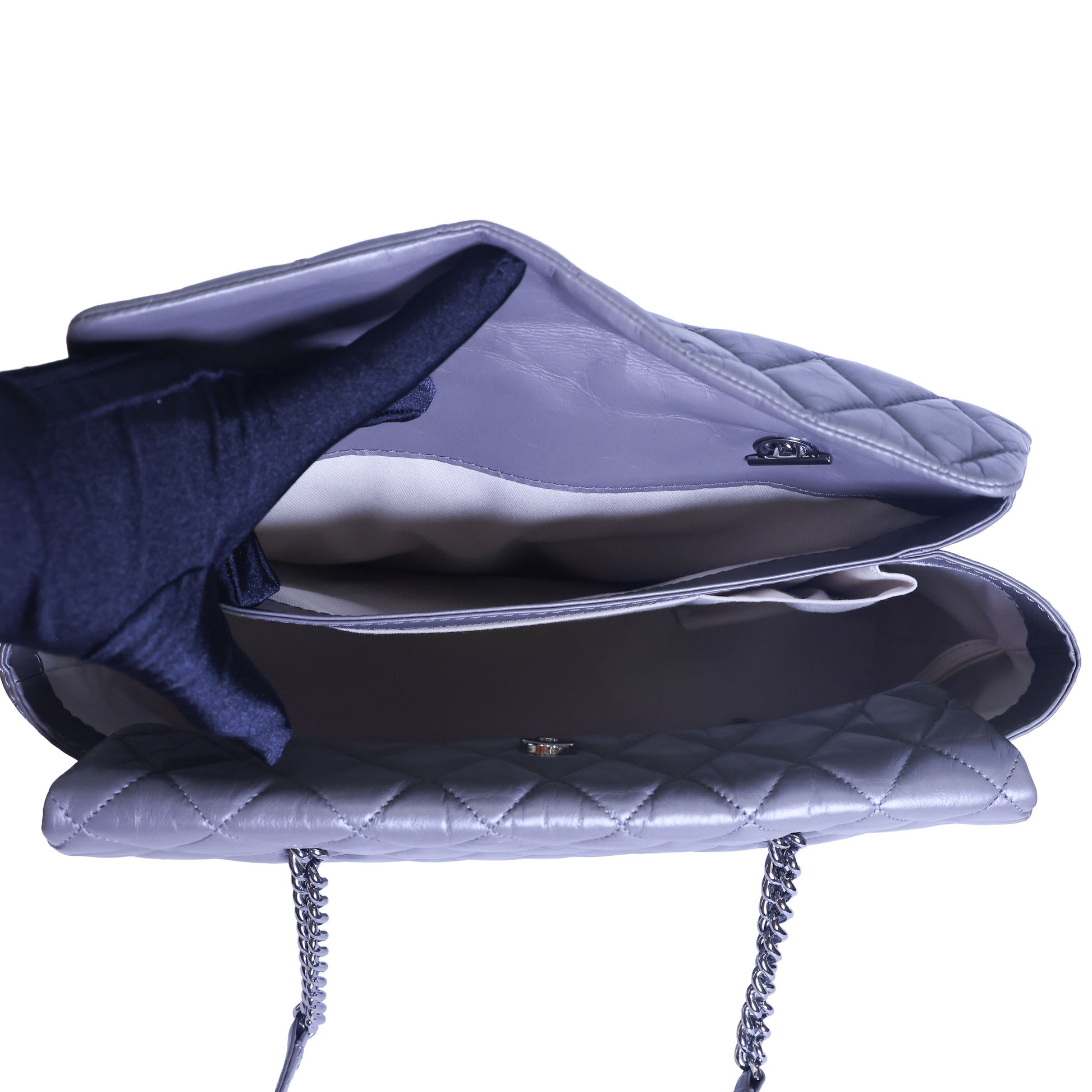 Preloved CHANEL Matelasse Vintage Calf Chain Tote Grey Silver Hardware | Luxe Again Maison