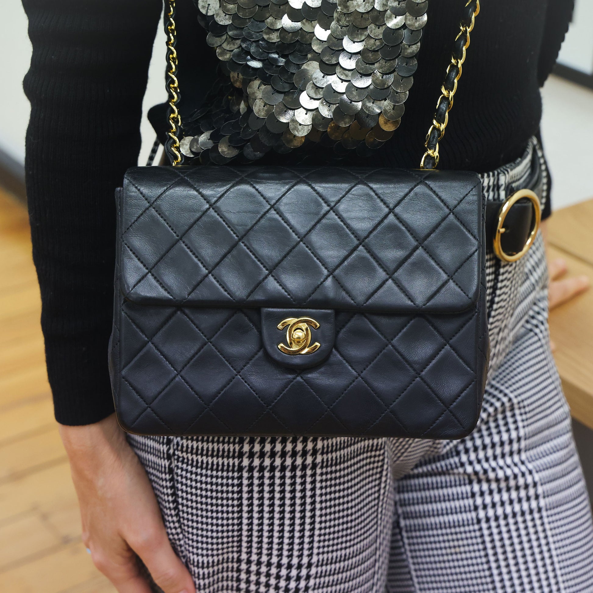 Pre-owned CHANEL Mini Matelasse 20 Lambskin G Black Bag | Luxe Again Maison