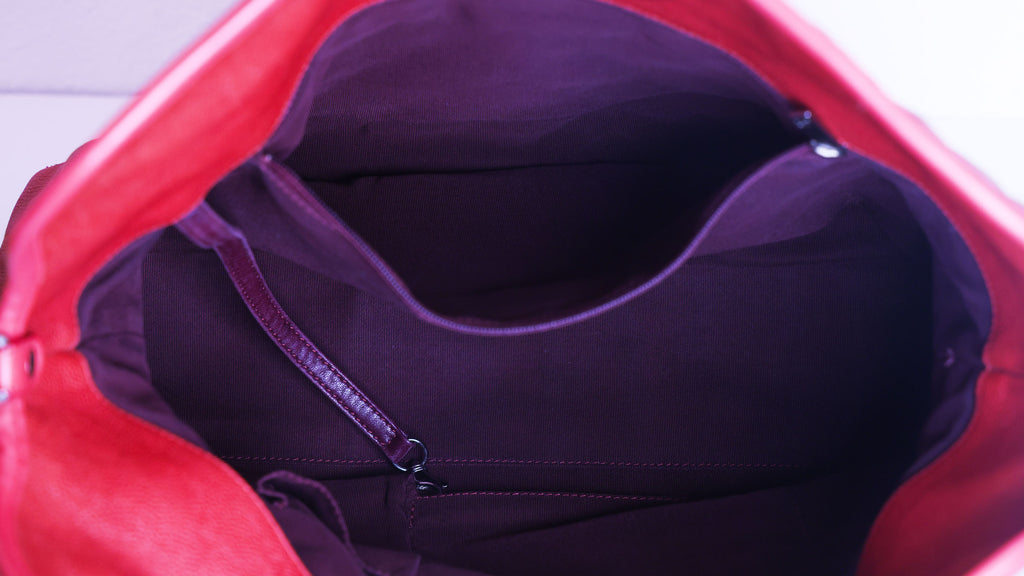 Preloved CHANEL Quilted Caviar Skin French Riviera Hobo Satchel Red | Luxe Again Maison