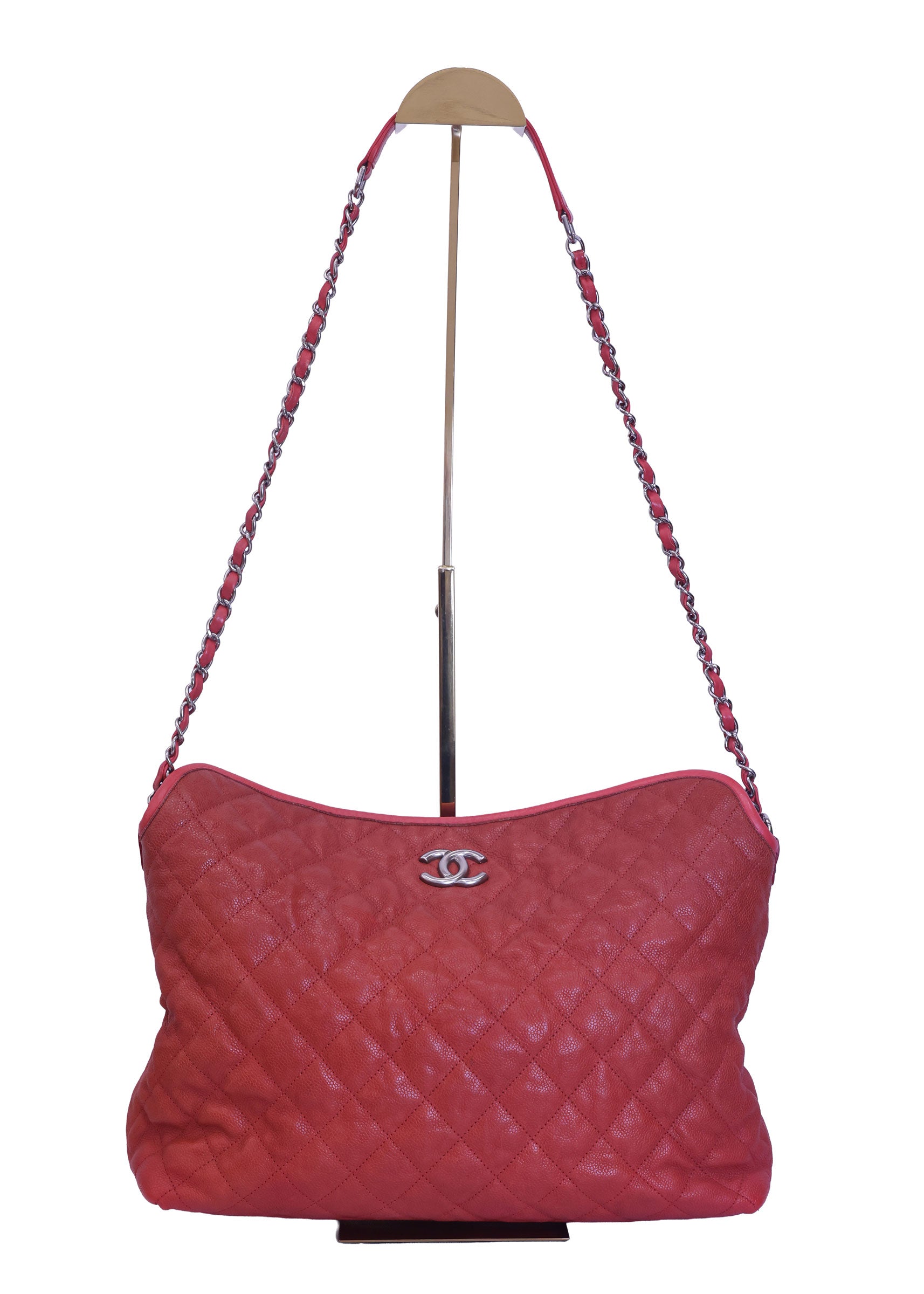 Preloved CHANEL Quilted Caviar Skin French Riviera Hobo Satchel Red | Luxe Again Maison