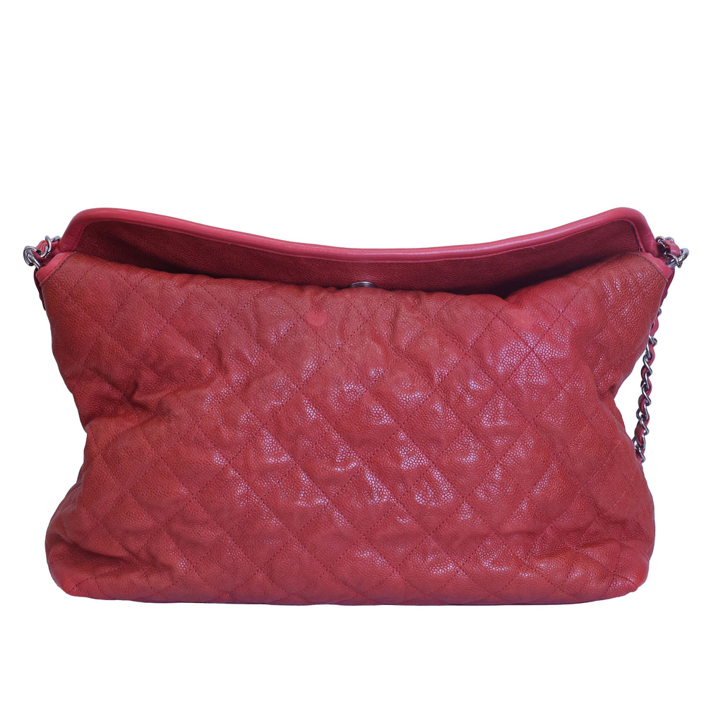 Preloved CHANEL Quilted Caviar Skin French Riviera Hobo Satchel Red | Luxe Again Maison