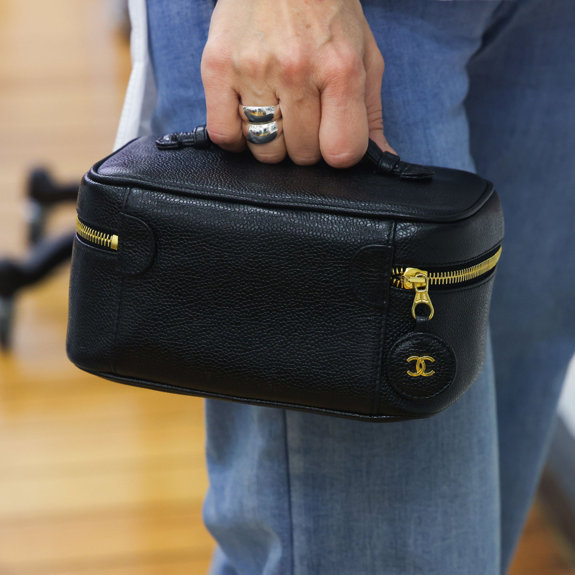 Pre-owned vintage Chanel Vintage Caviar Skin Black 4th Series Vanity Bag | Luxe Again Maison