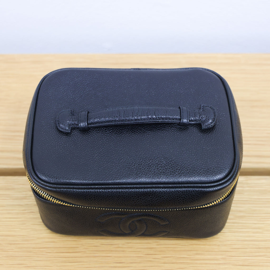 Pre-owned vintage Chanel Vintage Caviar Skin Black 4th Series Vanity Bag | Luxe Again Maison