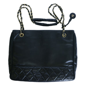 Preloved CHANEL Vintage Matelasse Lambskin Chain Tote Black Gold Tone Hardware 0 Series  | Luxe Again Maison