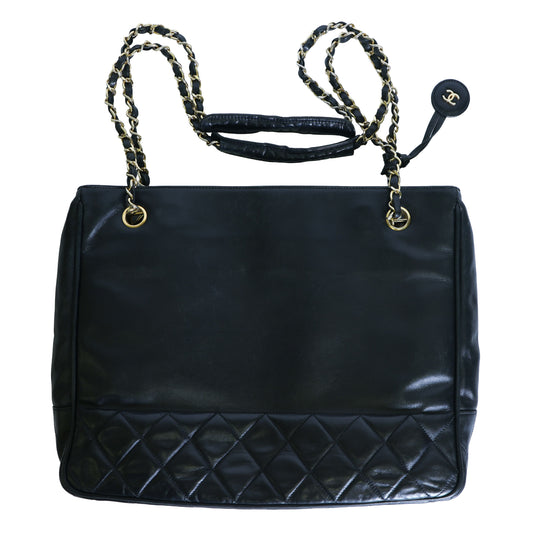 Preloved CHANEL Vintage Matelasse Lambskin Chain Tote Black Gold Tone Hardware 0 Series  | Luxe Again Maison
