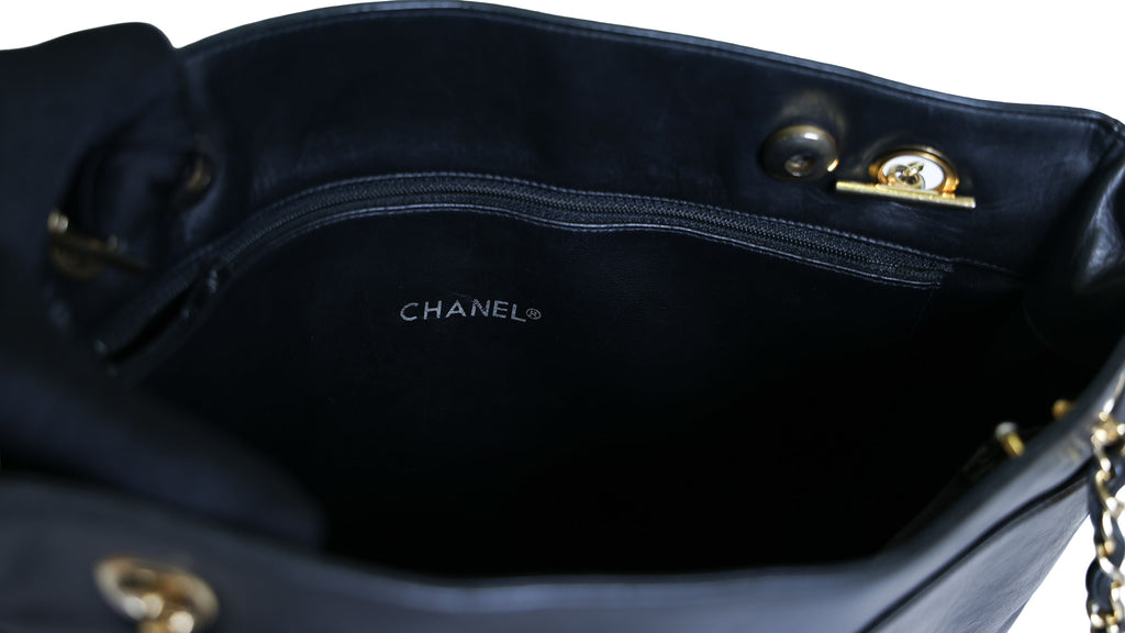 Preloved CHANEL Vintage Matelasse Lambskin Chain Tote Black Gold Tone Hardware 0 Series  | Luxe Again Maison