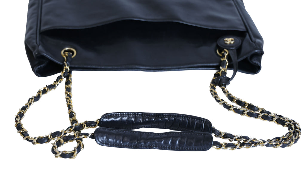 Preloved CHANEL Vintage Matelasse Lambskin Chain Tote Black Gold Tone Hardware 0 Series  | Luxe Again Maison