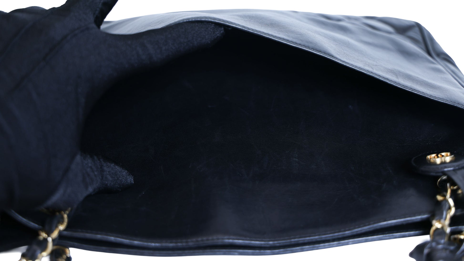 Preloved CHANEL Vintage Matelasse Lambskin Chain Tote Black Gold Tone Hardware 0 Series  | Luxe Again Maison