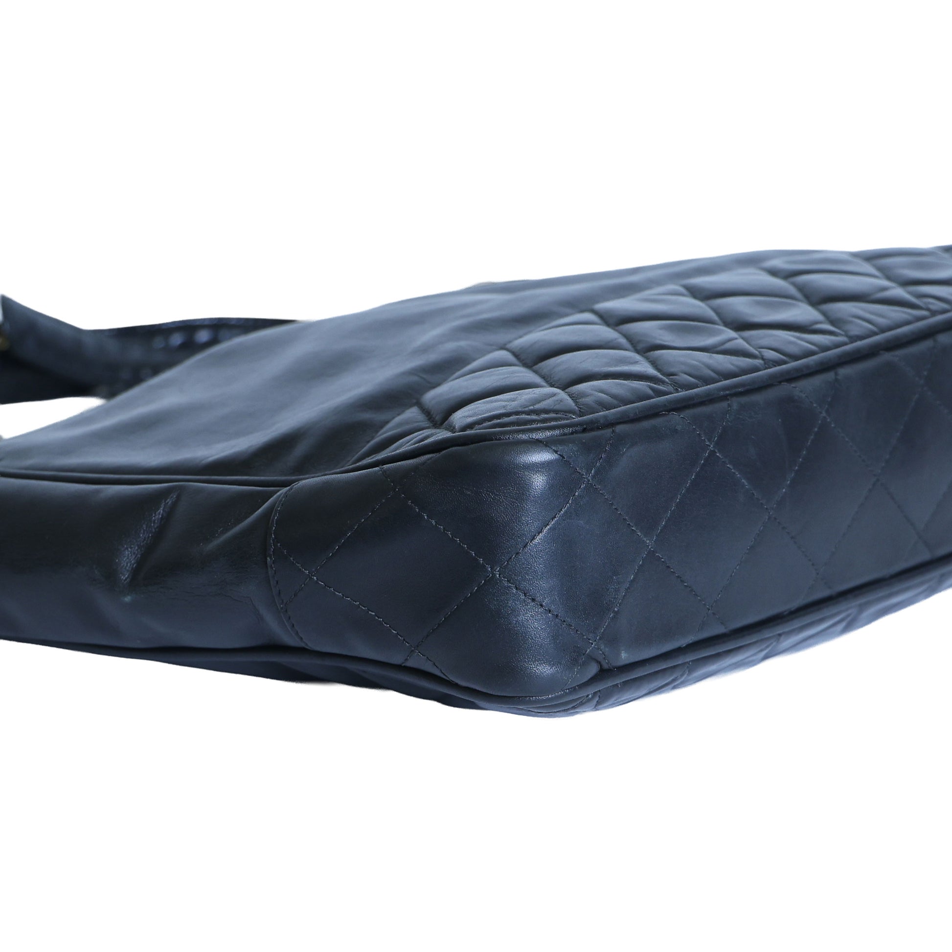 Preloved CHANEL Vintage Matelasse Lambskin Chain Tote Black Gold Tone Hardware 0 Series  | Luxe Again Maison