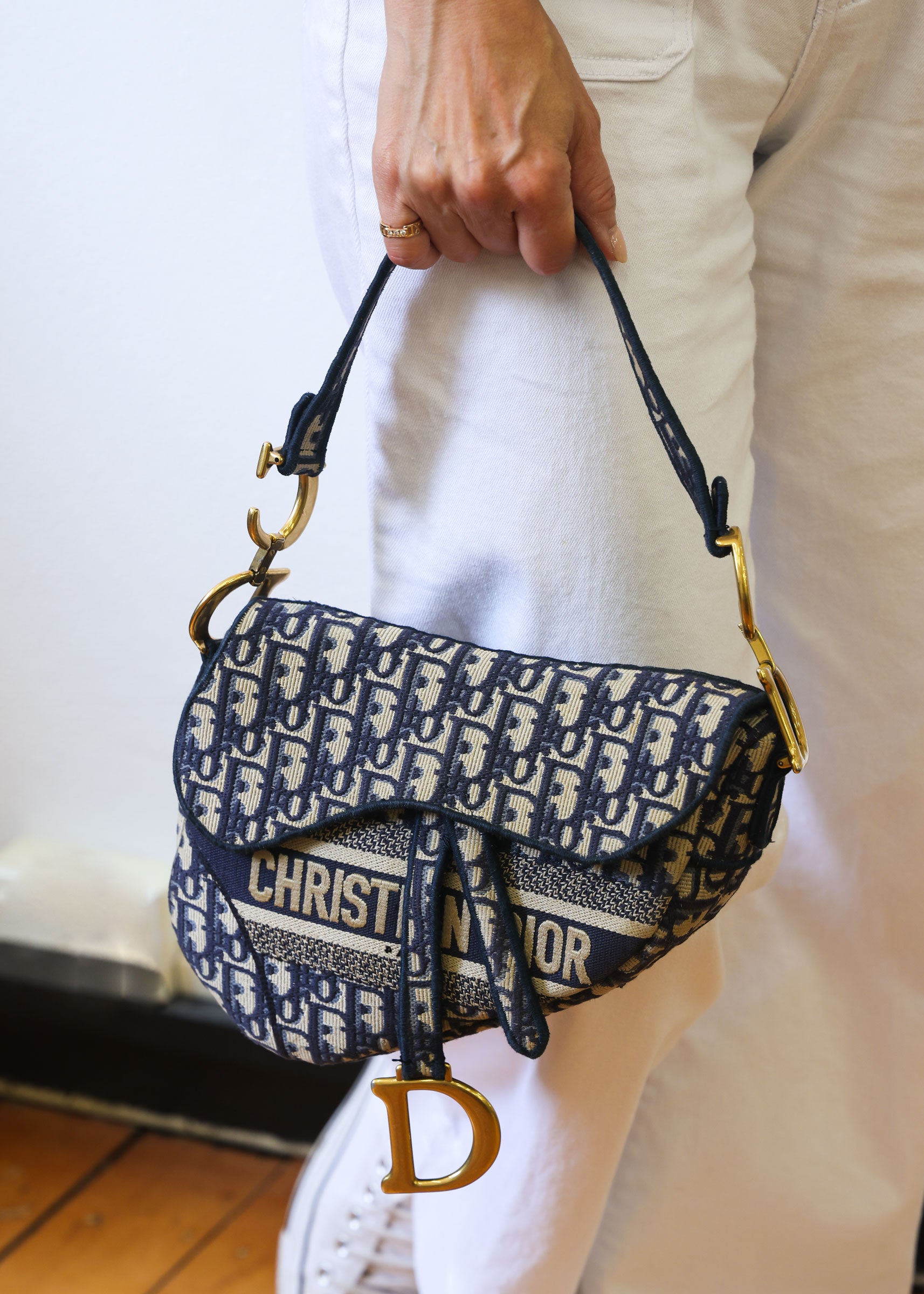 Preloved CHRISTIAN DIOR Saddle Bag Blue Dior Oblique Embroidery | Luxe Again Maison