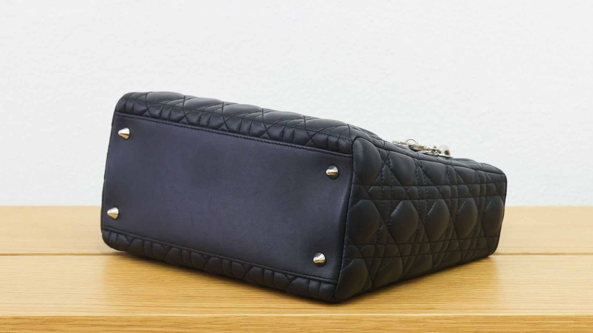 Pre-owned Christian Dior Lady Dior Black Cannage Lambskin Medium Bag | Luxe Again Maison