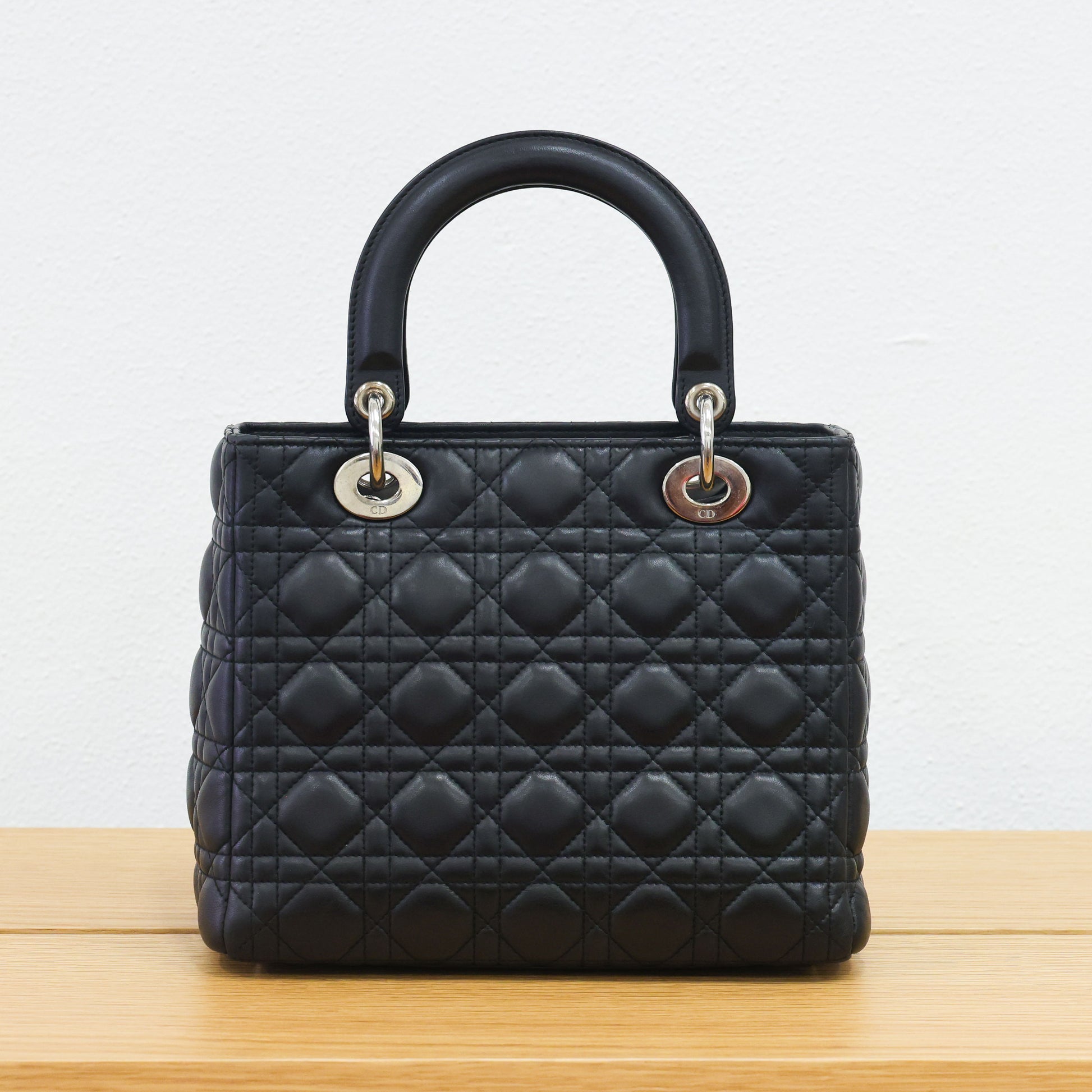 Pre-owned Christian Dior Lady Dior Black Cannage Lambskin Medium Bag | Luxe Again Maison