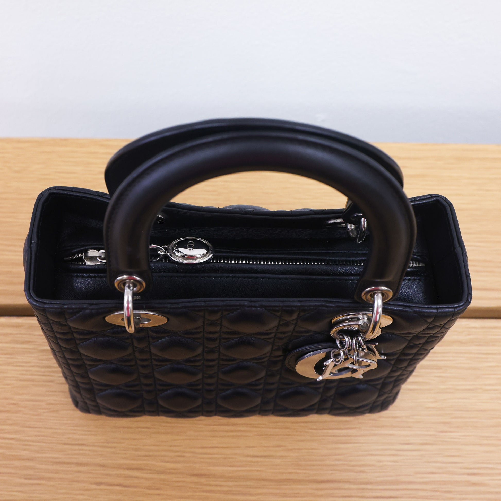 Pre-owned Christian Dior Lady Dior Black Cannage Lambskin Medium Bag | Luxe Again Maison