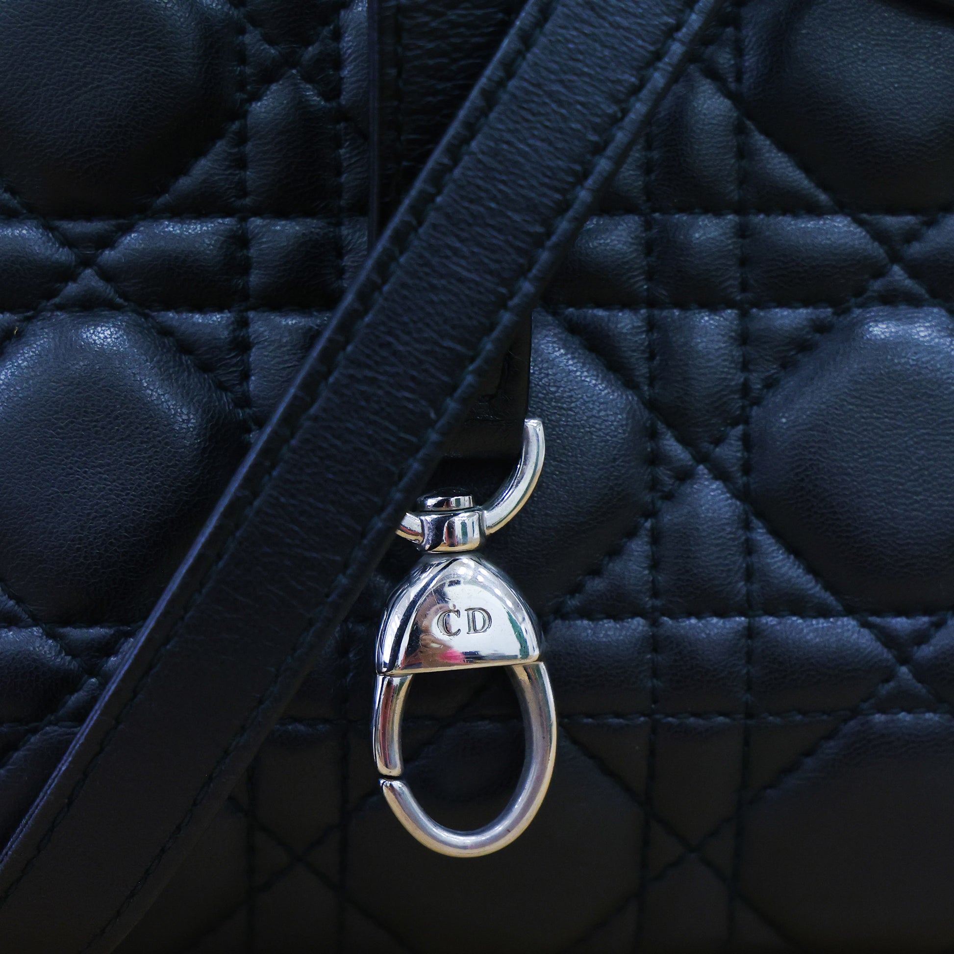 Pre-owned Christian Dior Lady Dior Black Cannage Lambskin Medium Bag | Luxe Again Maison