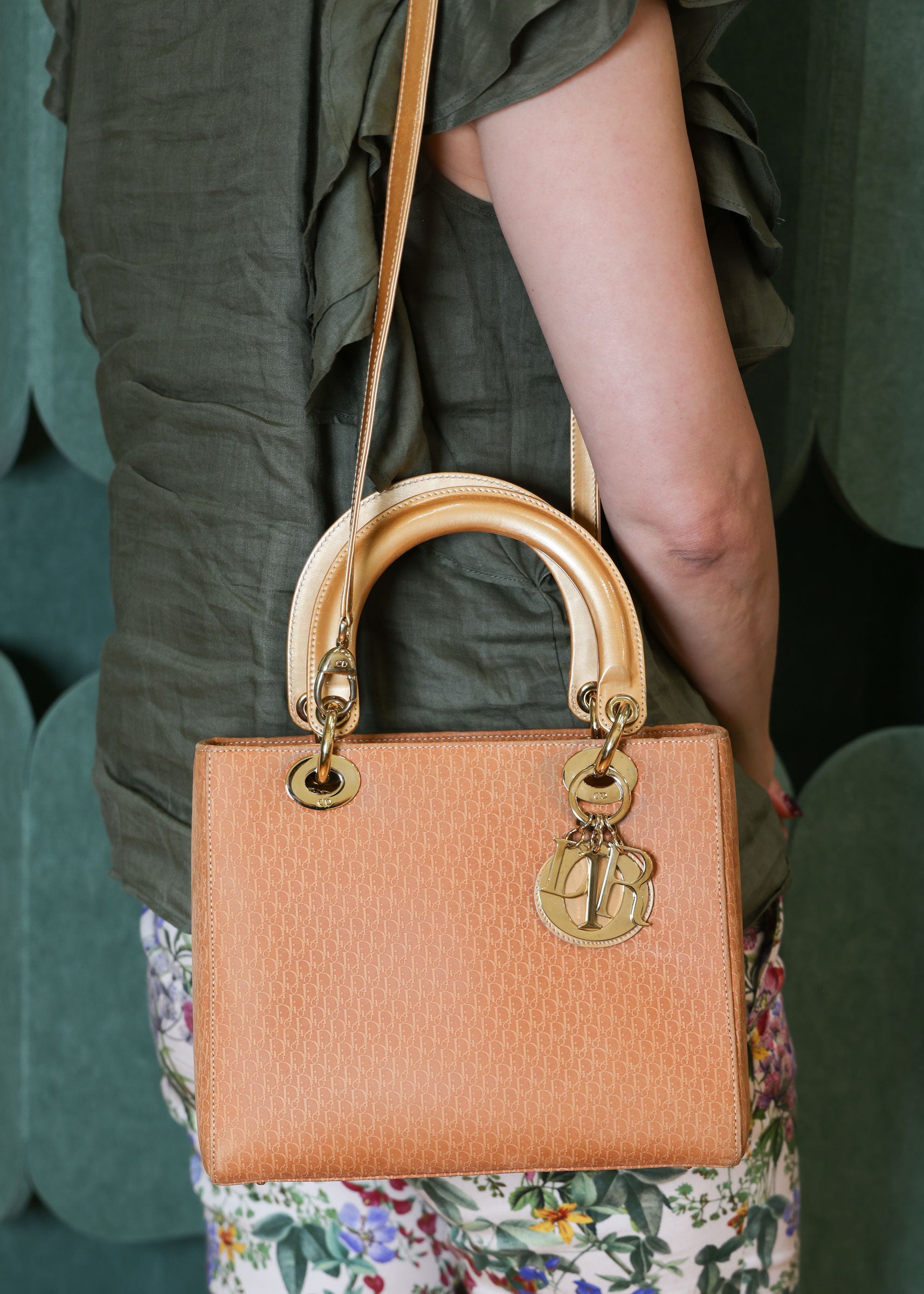 Preloved CHRISTIAN DIOR Trotter Lady Dior 2 Way Suede Yellow Medium | Luxe Again Maison