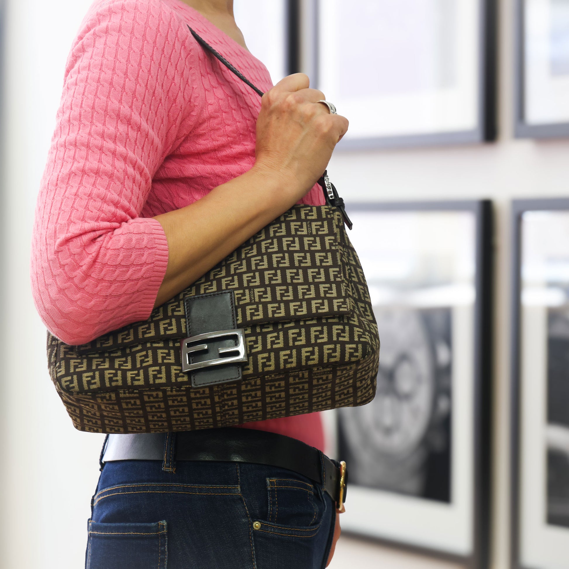 Pre-owned FENDI Mamma Baguette Zucchino Canvas Leather Brown Bag | Luxe Again Maison