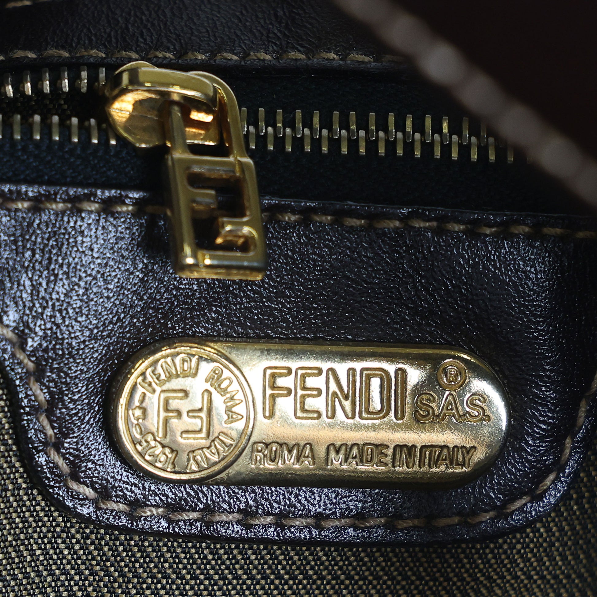 Preloved FENDI Zucca Canvas Leather Shoulder Bag Brown | Luxe Again Maison