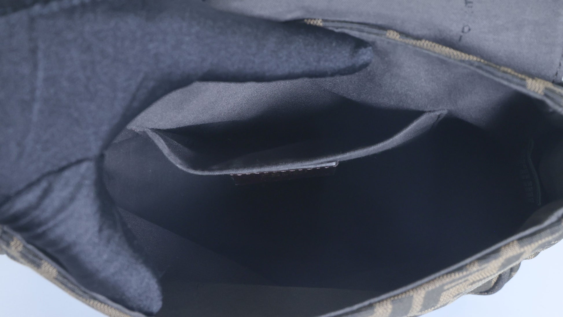 Preloved FENDI Zucca Canvas x Leather Shoulder Bag Brown 8BTXXX | Luxe Again Maison