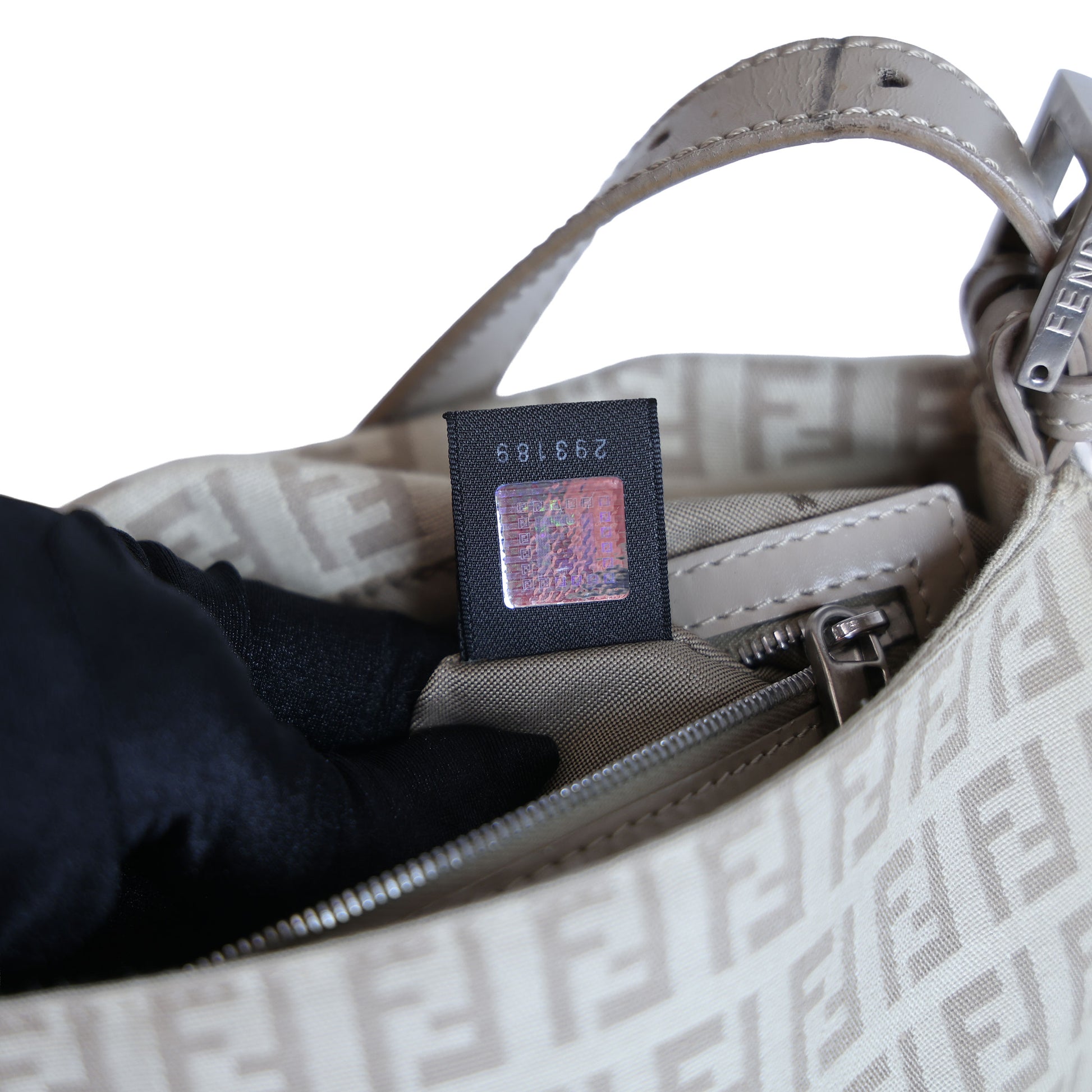 Preloved FENDI Mamma Baguette Zucchino Canvas Leather Beige Bag | Luxe Again Maison