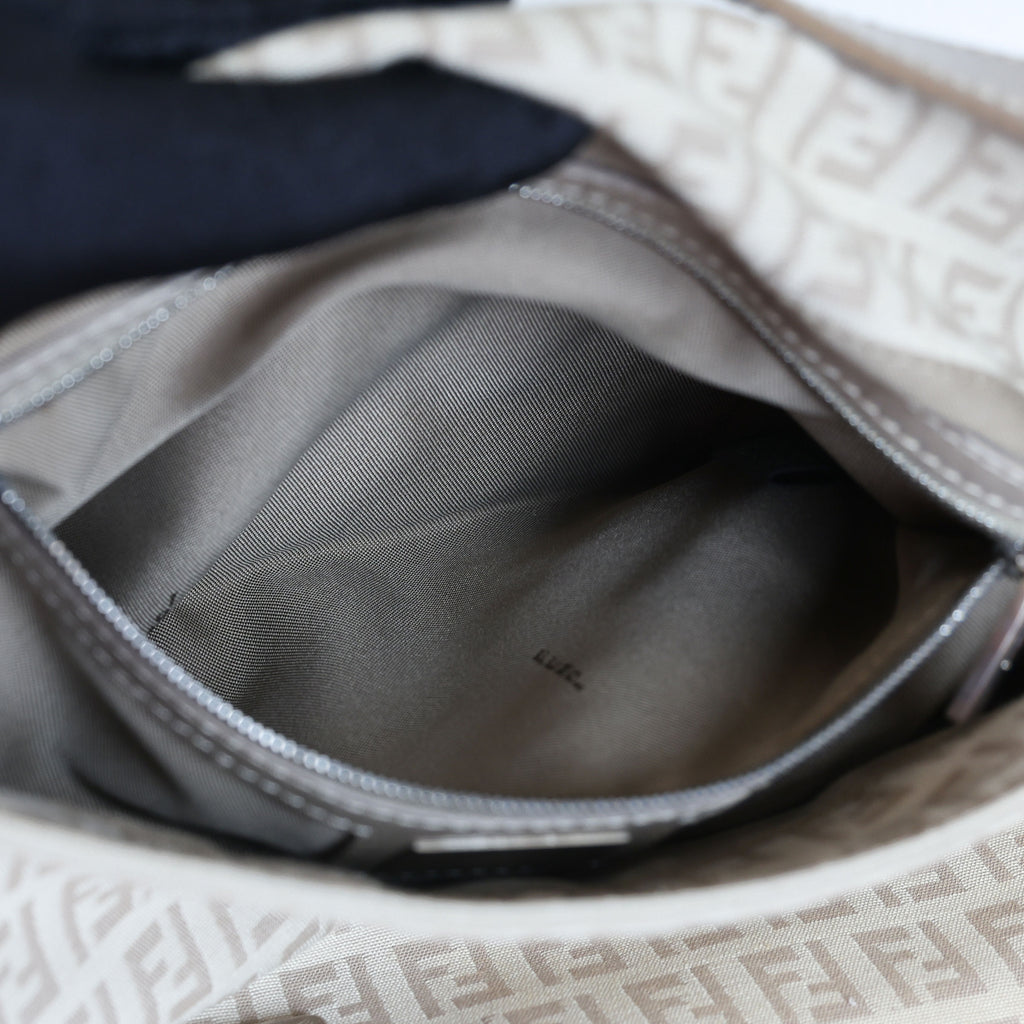 Preloved FENDI Mamma Baguette Zucchino Canvas Leather Beige Bag | Luxe Again Maison