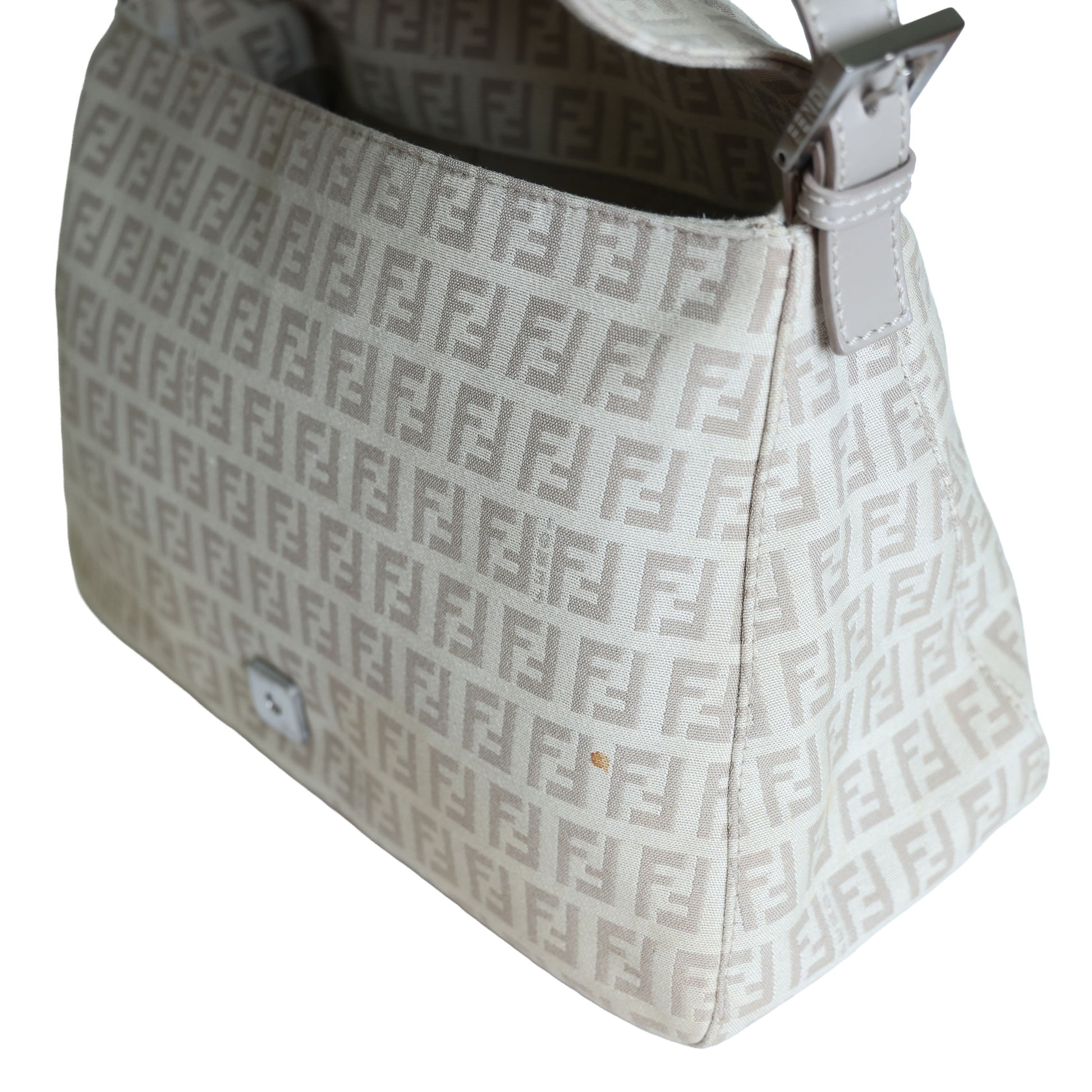 Preloved FENDI Mamma Baguette Zucchino Canvas Leather Beige Bag | Luxe Again Maison