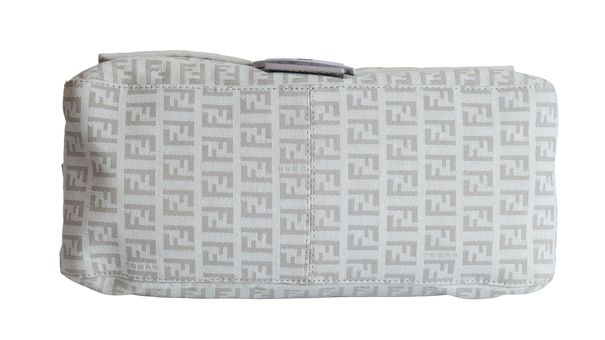 Preloved FENDI Mamma Baguette Zucchino Canvas Leather Beige Bag | Luxe Again Maison