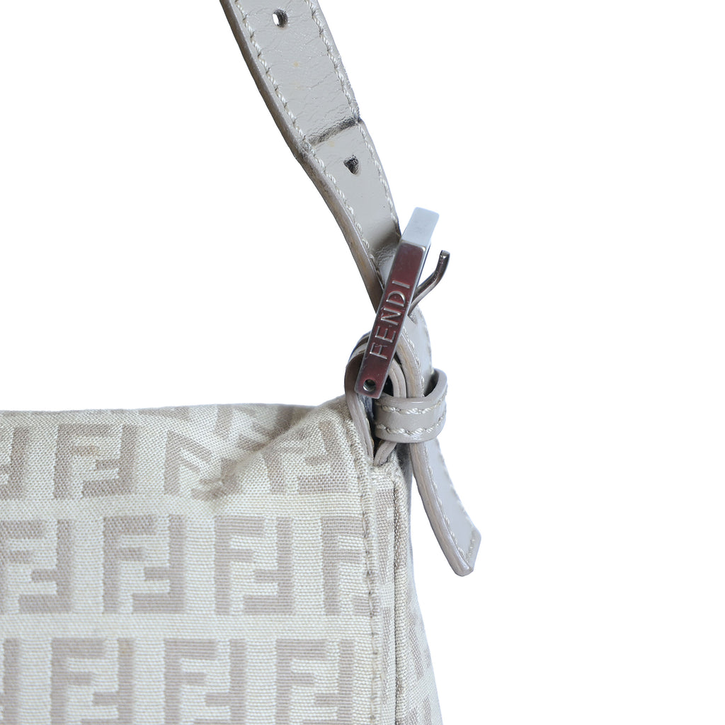 Preloved FENDI Mamma Baguette Zucchino Canvas Leather Beige Bag | Luxe Again Maison