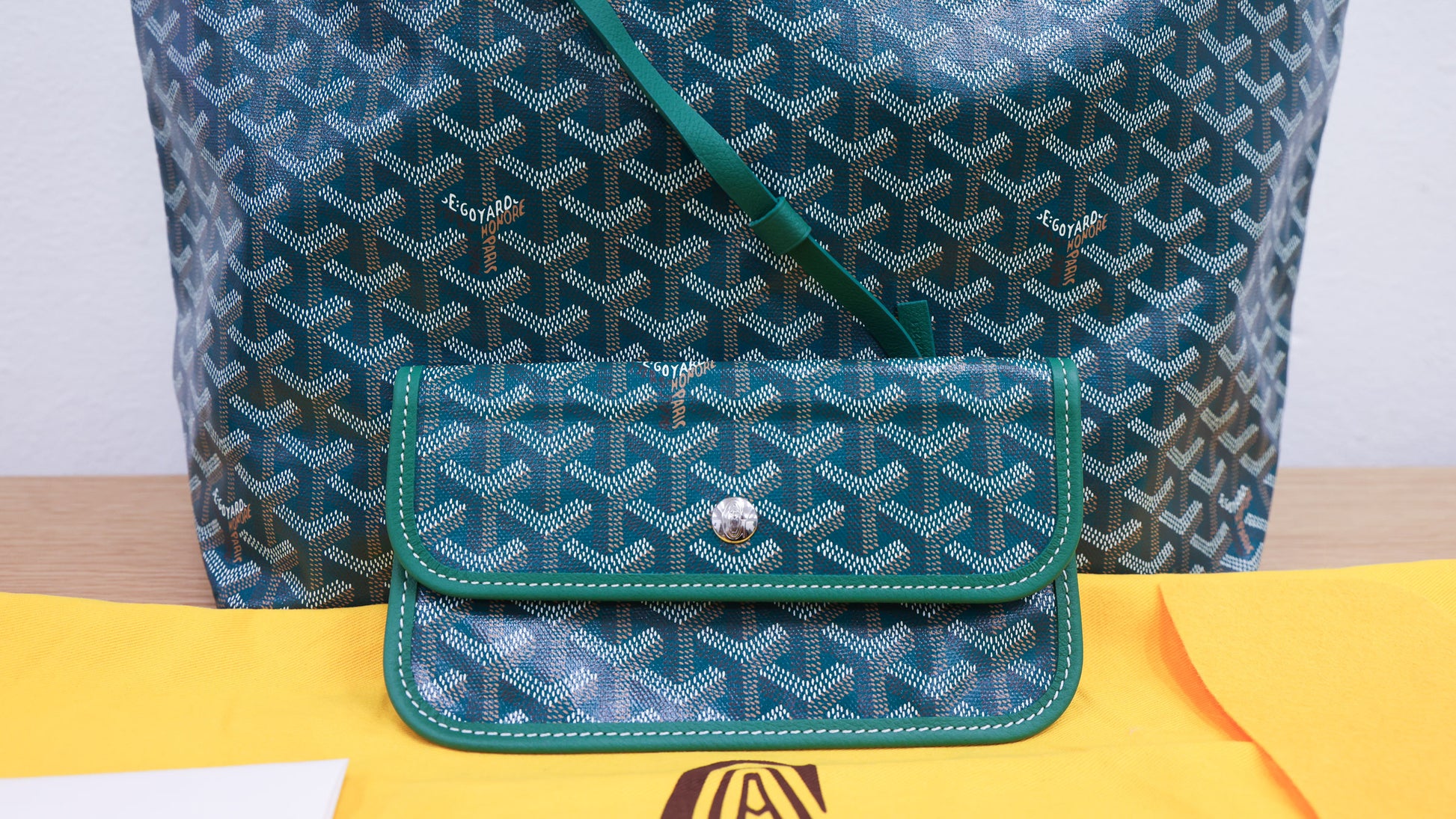 Pre-owned GOYARD St Louis PM Tote Green | Luxe Again Maison 
