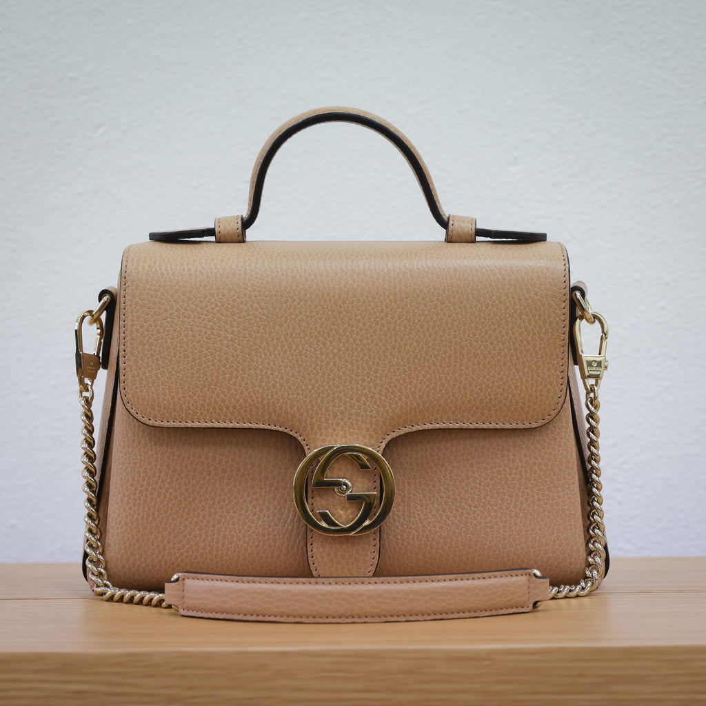 Preowned authentic Gucci 510302 Interlocking G 2 Way Crossbody Leather Beige Shoulder Handbag | Luxe Again Maison
