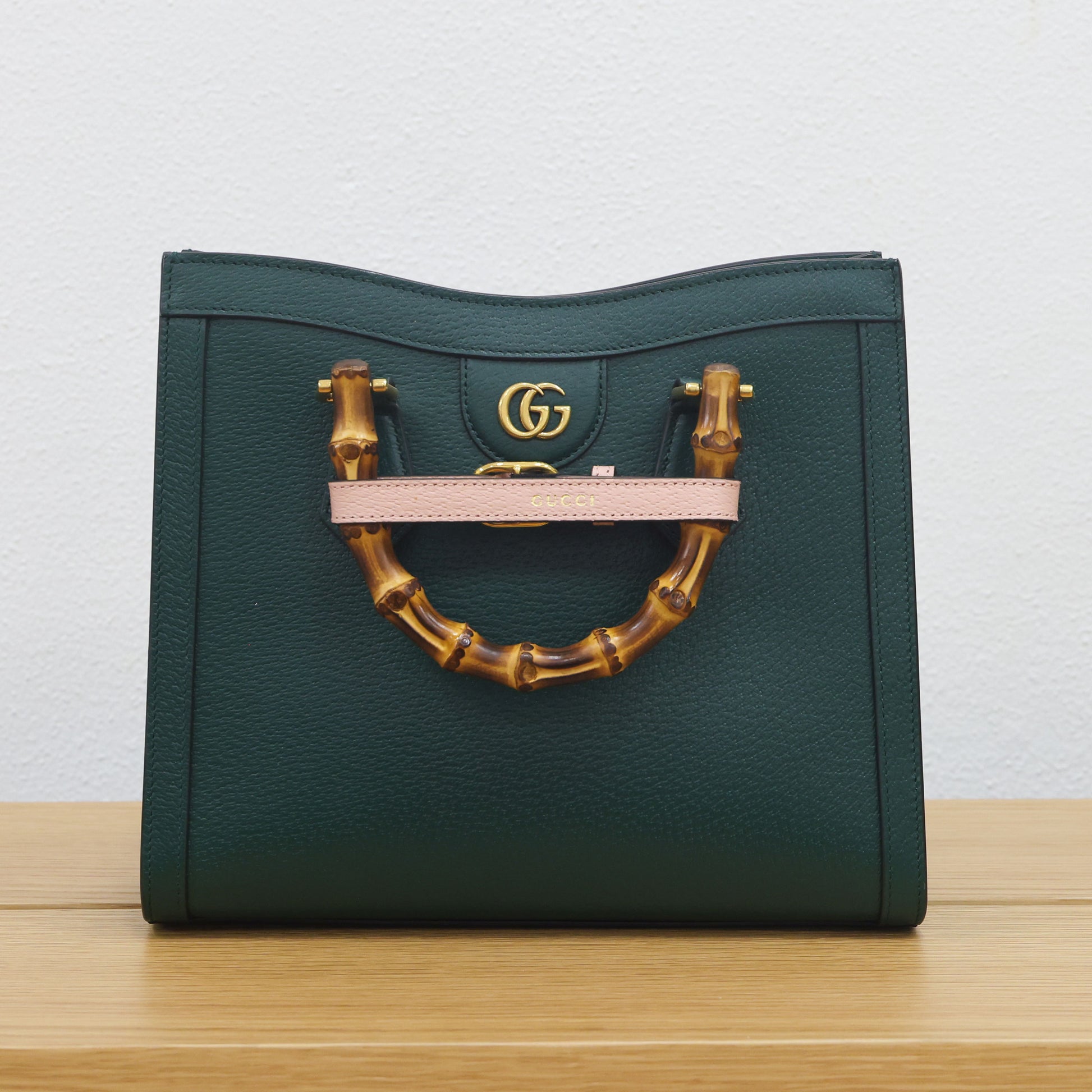 Preloved GUCCI Double G Diana Bamboo Medium Tote Green | Luxe Again Maison
