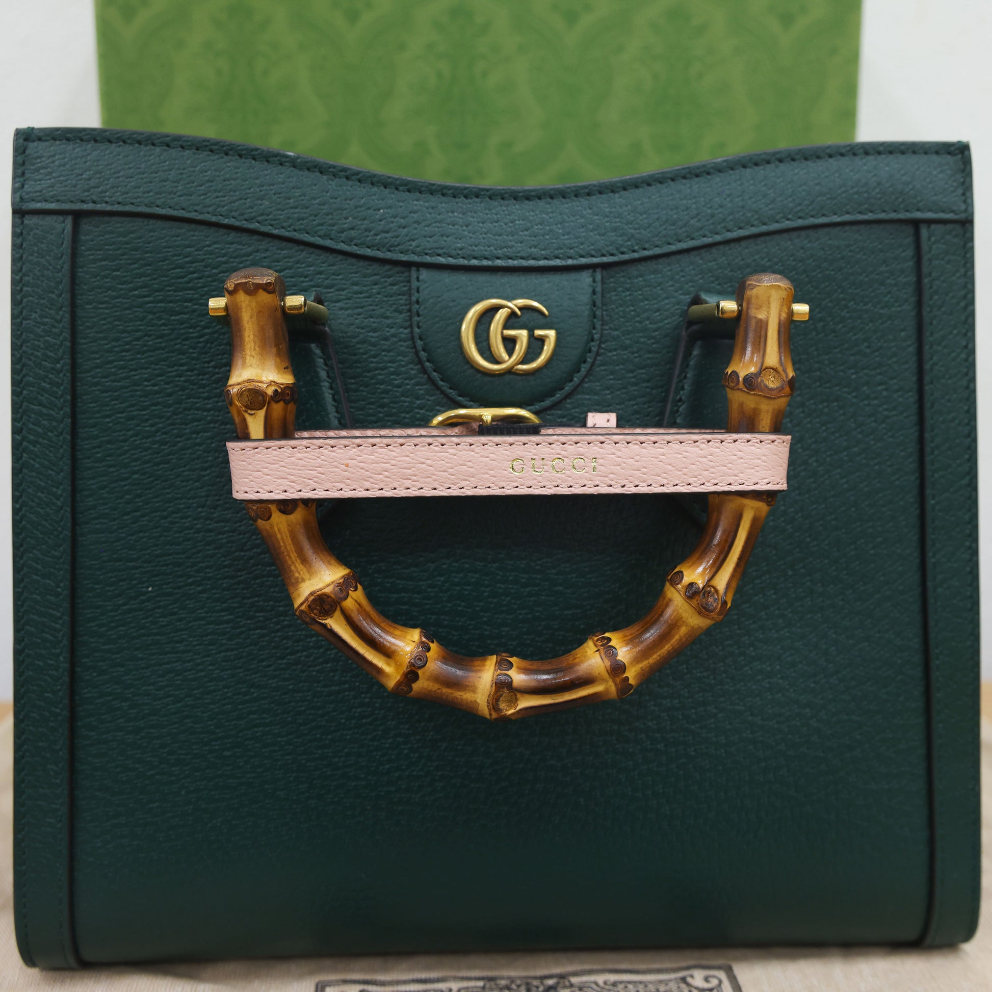Preloved GUCCI Double G Diana Bamboo Medium Tote Green | Luxe Again Maison