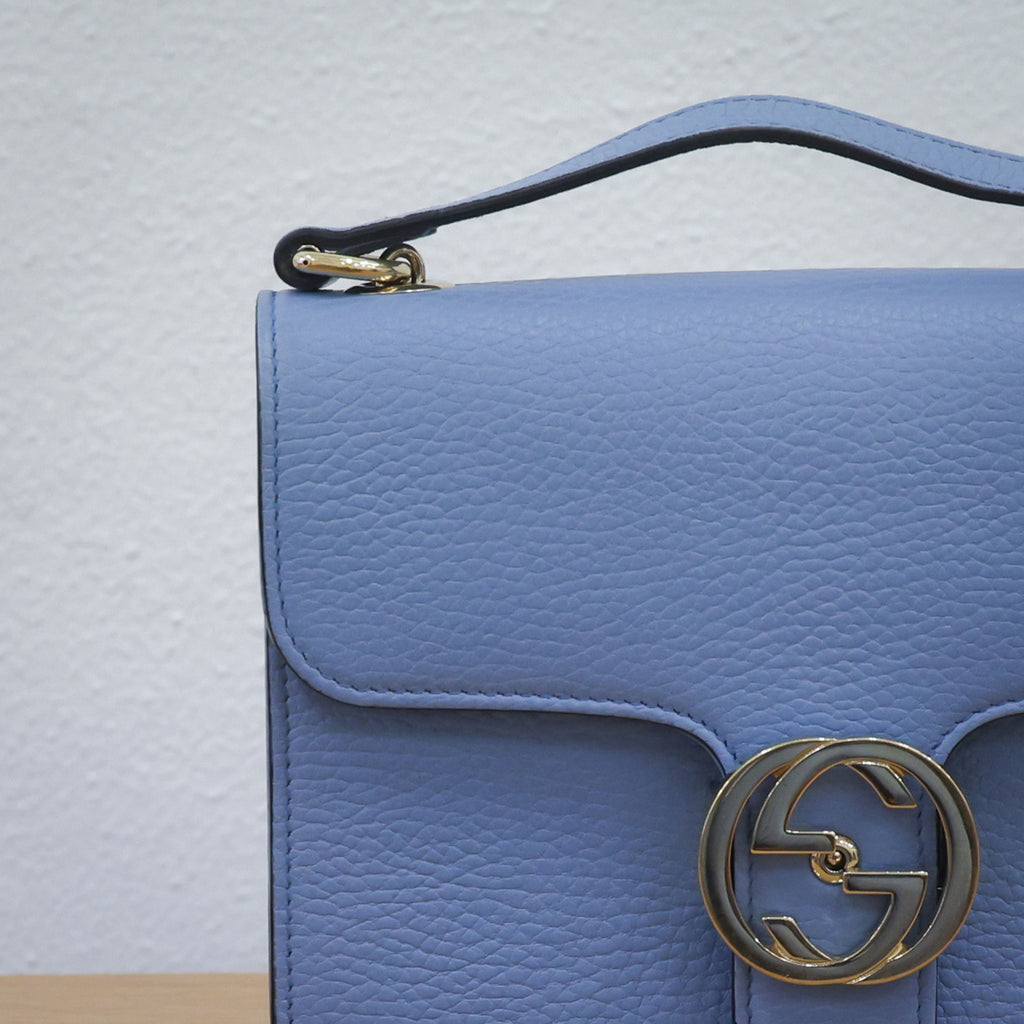 Pre-owned authentic Gucci Interlocking G Chain 510304 Shoulder Leather Light Blue Bag | Luxe Again Maison