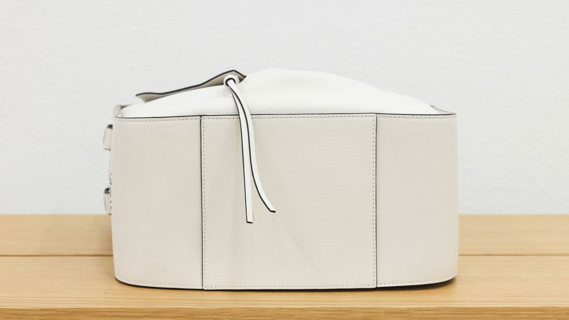 Pre-owned Loewe x Joe Brainard Hammock Bag - Small Eggshell Leather | Luxe Again Maison