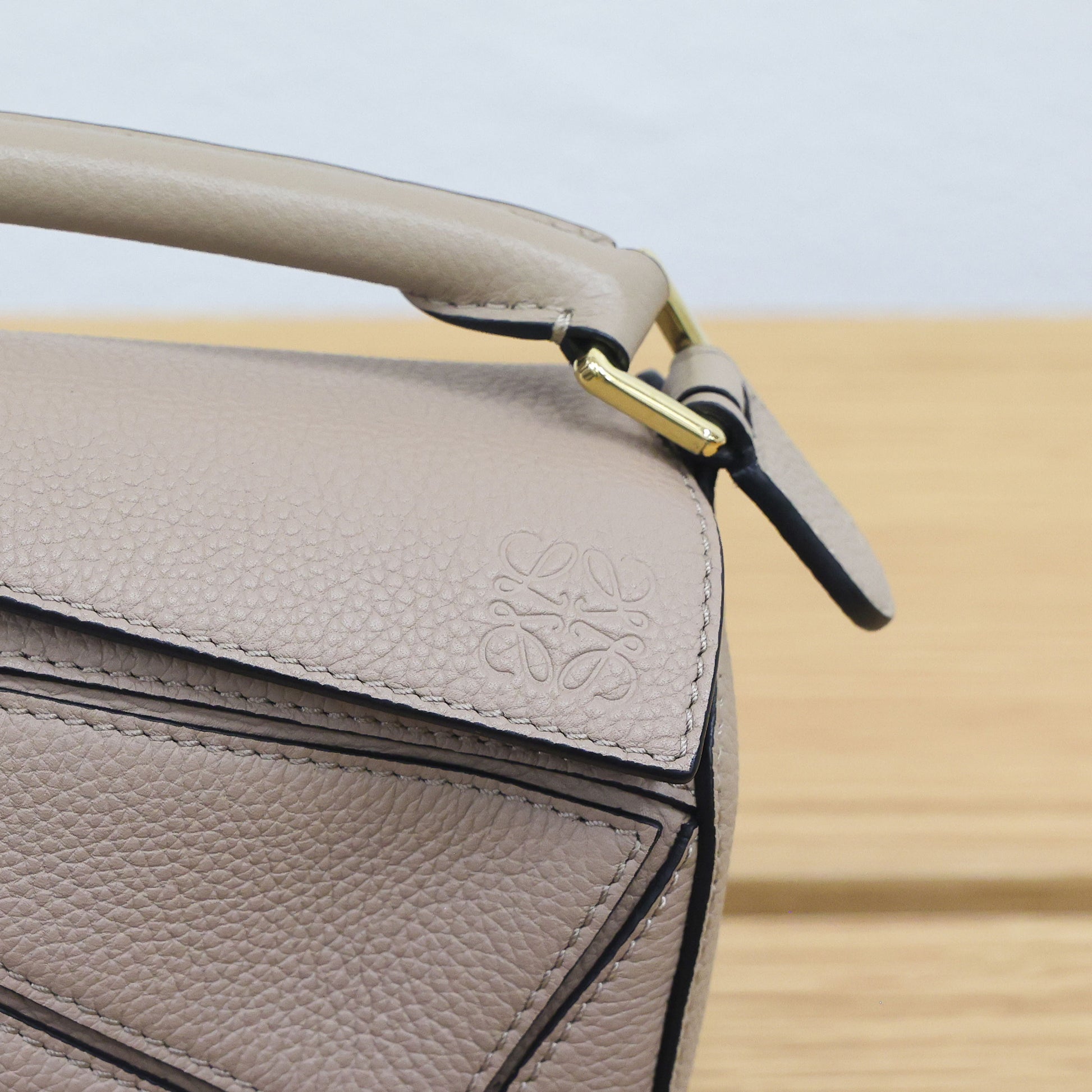 Second hand LOEWE Puzzle Edge Mini Leather Beige 2 Way Hand Bag | Luxe Again Maison