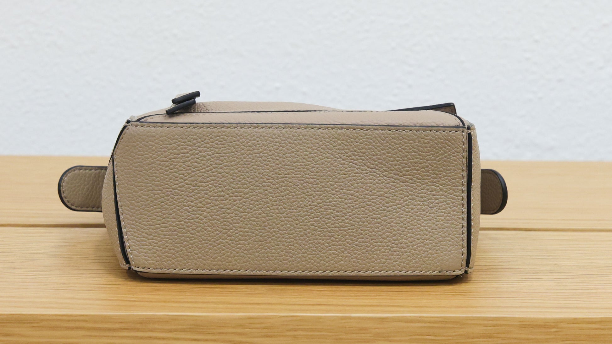 Second hand LOEWE Puzzle Edge Mini Leather Beige 2 Way Hand Bag | Luxe Again Maison