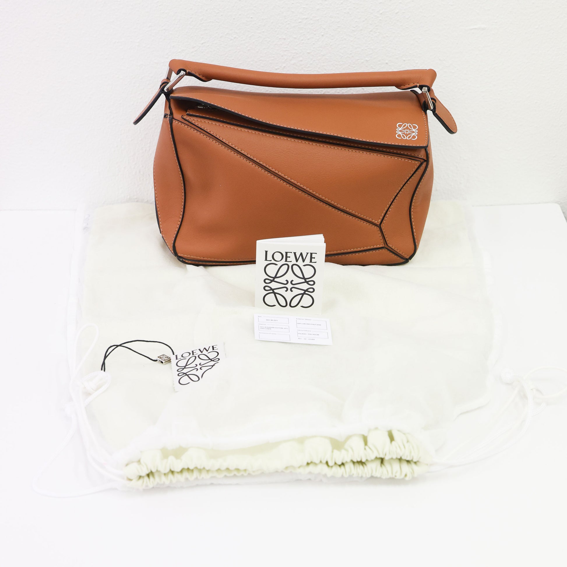 Preloved LOEWE Small Puzzle Edge Leather Tan Bag | Luxe Again Maison