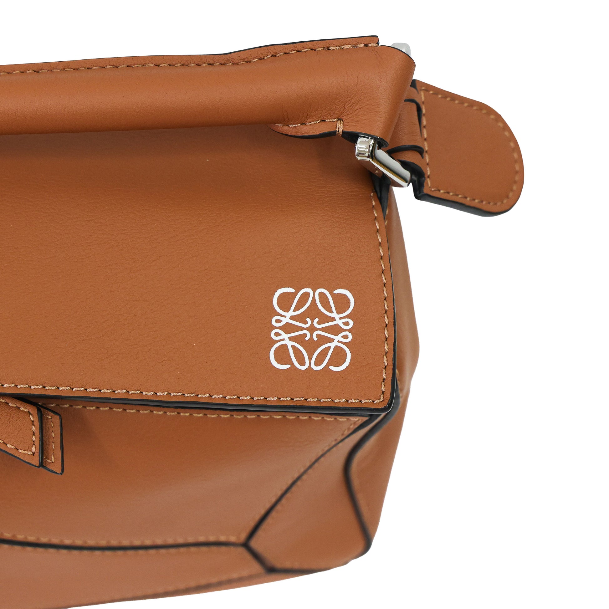 Preloved LOEWE Small Puzzle Edge Leather Tan Bag | Luxe Again Maison