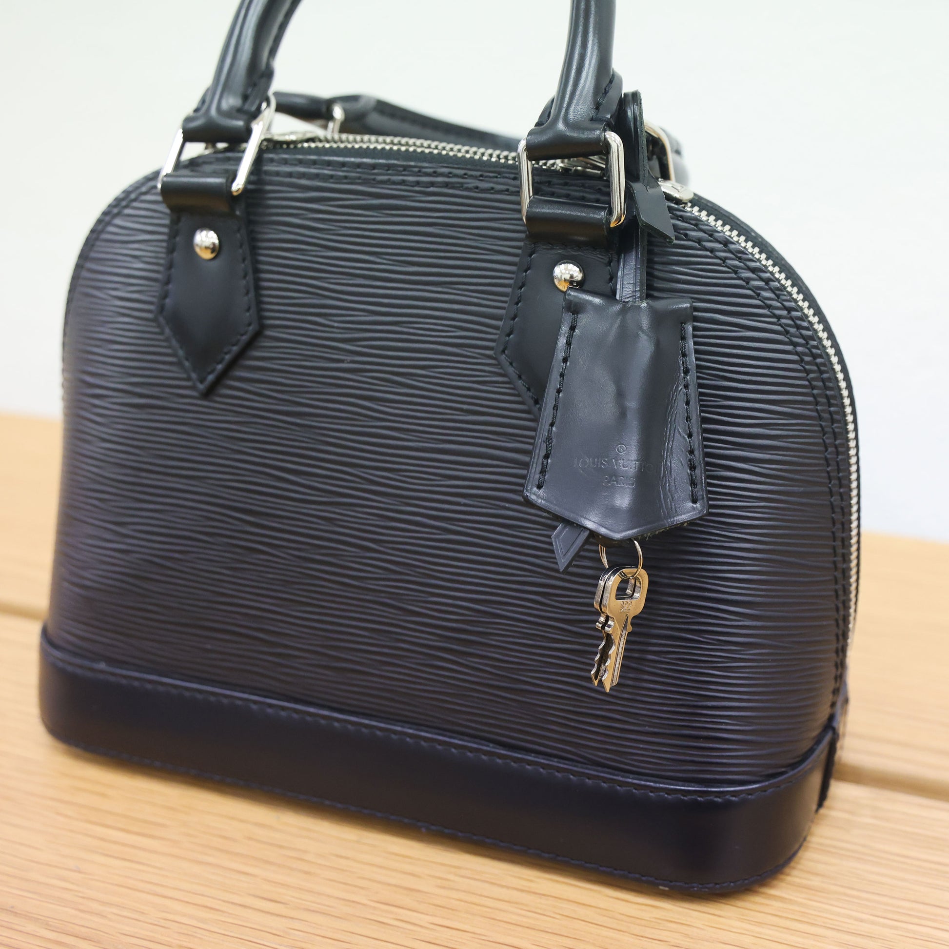 Preloved LOUIS VUITTON Alma BB Epi Leather Black Bag M40862 | Luxe Again Maison