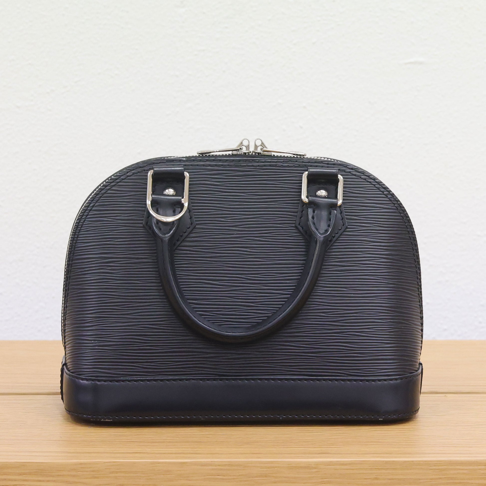Preloved LOUIS VUITTON Alma BB Epi Leather Black Bag M40862 | Luxe Again Maison
