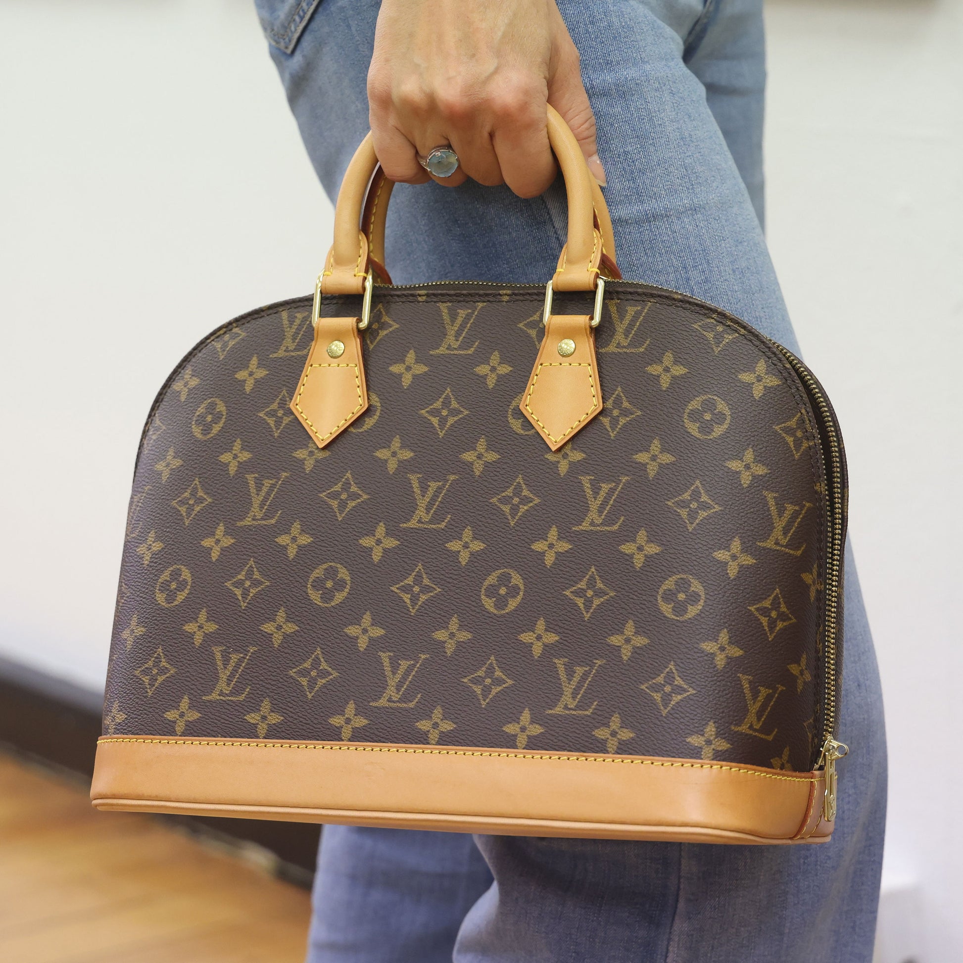 Pre-owned LOUIS VUITTON Alma Monogram M51130 Bag 1996 | Luxe Again Maison - Sydney Showroom