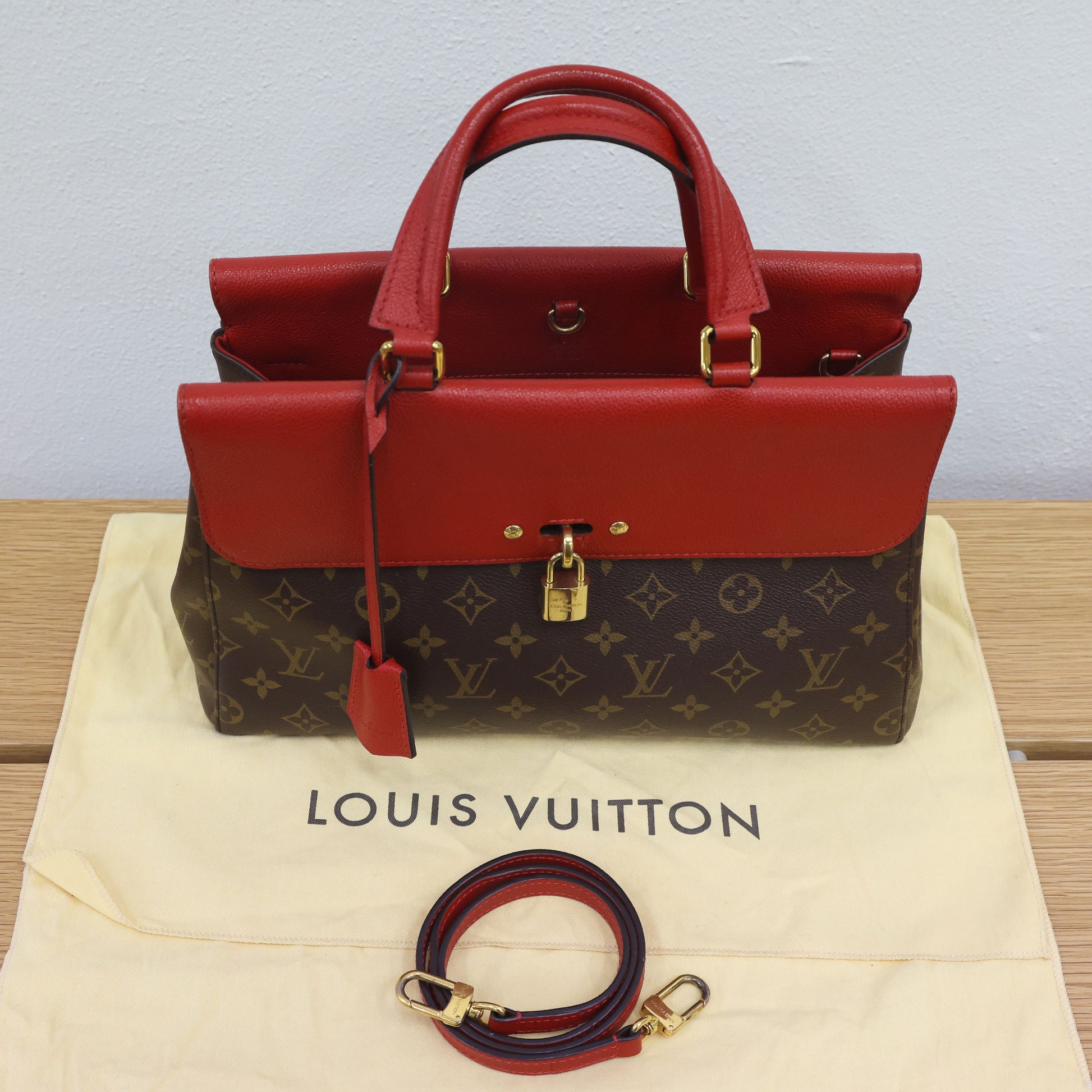 Preloved LOUIS VUITTON Cerise Monogram Venus Bag M41738 | Luxe Again Maison