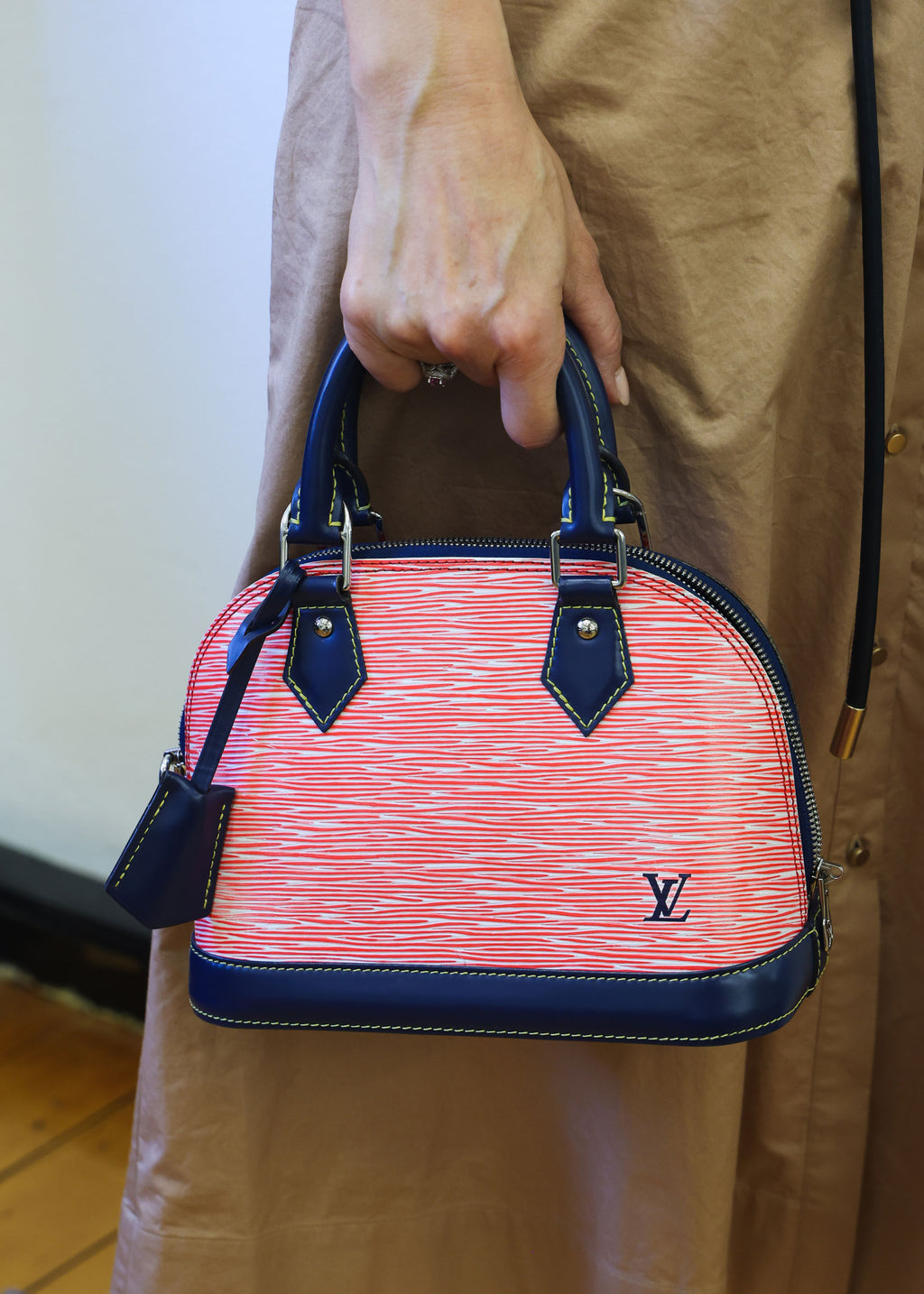 Preloved LOUIS VUITTON Epi Alma BB Red & Navy Blue  Luxe Again Maison