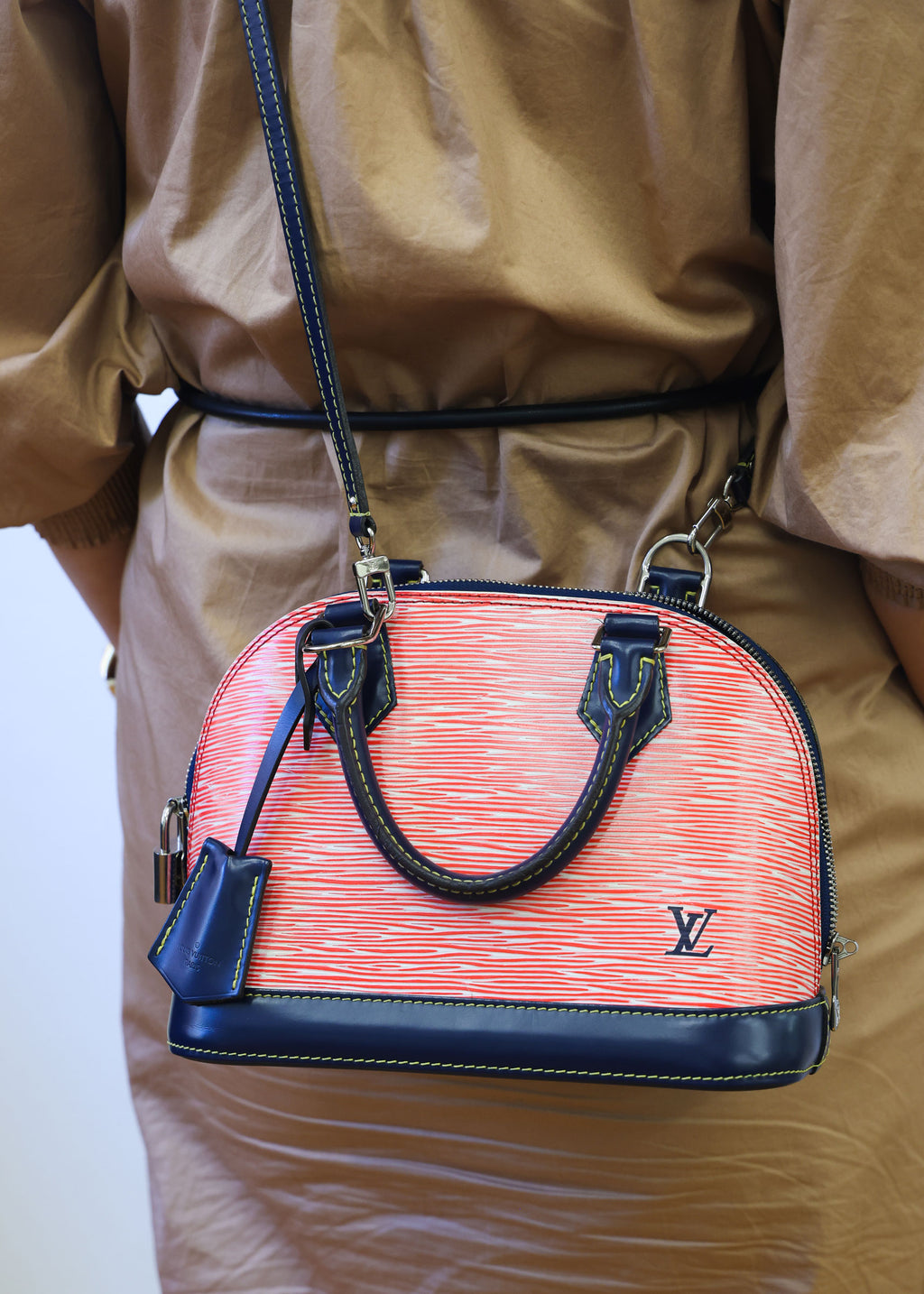 Preloved LOUIS VUITTON Epi Alma BB Red & Navy Blue  Luxe Again Maison