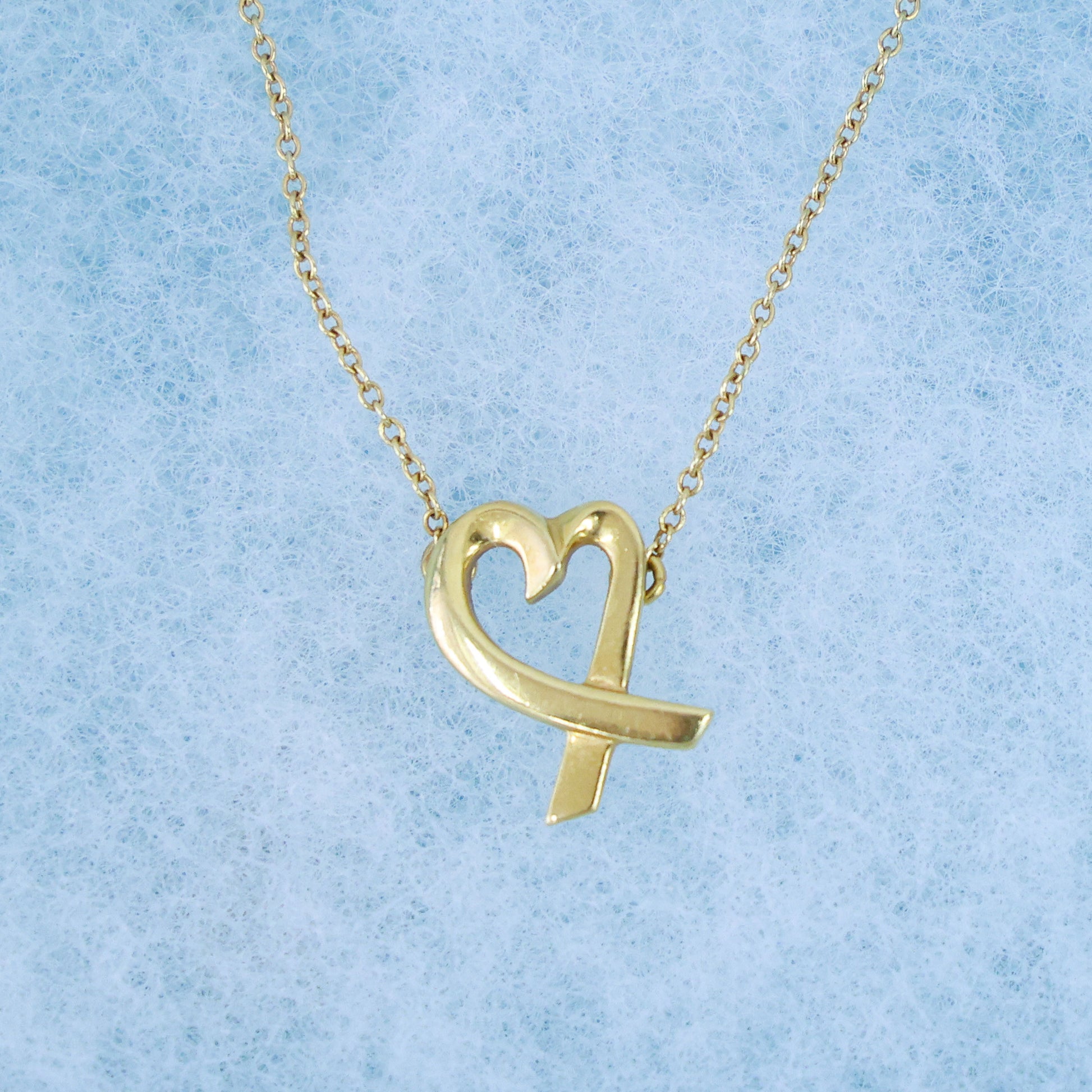 Pre-owned TIFFANY Paloma Picasso Loving Heart Small Necklace 18K Yellow Gold 2.6g | Luxe Again Maison