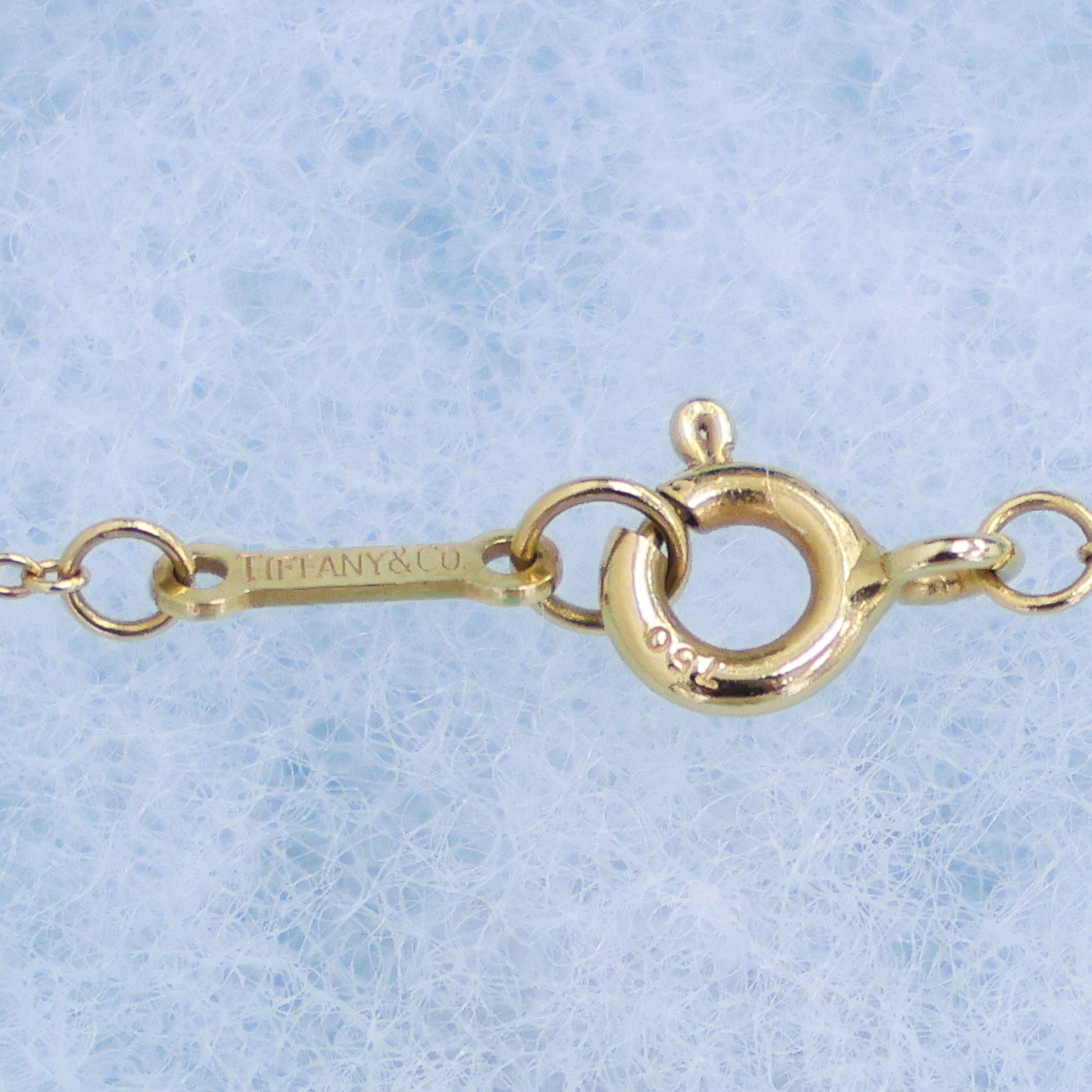 Pre-owned TIFFANY Paloma Picasso Loving Heart Small Necklace 18K Yellow Gold 2.6g | Luxe Again Maison