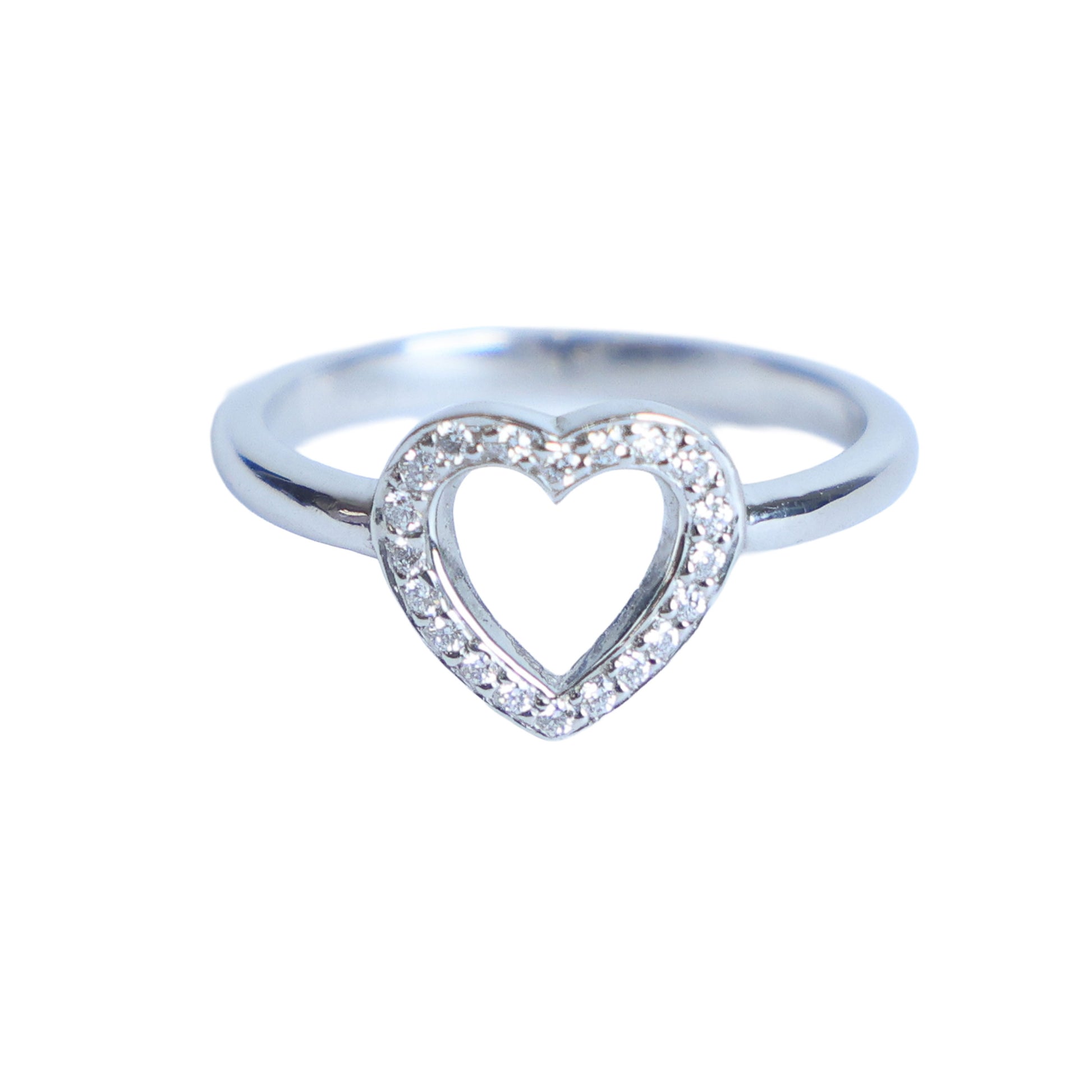 Preowned TIFFANY & Co Sentimental Heart Diamond 18K Platinum Ring 2.8g | Luxe Again Maison