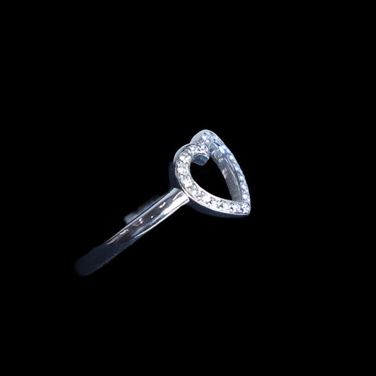 Preowned TIFFANY & Co Sentimental Heart Diamond 18K Platinum Ring 2.8g | Luxe Again Maison